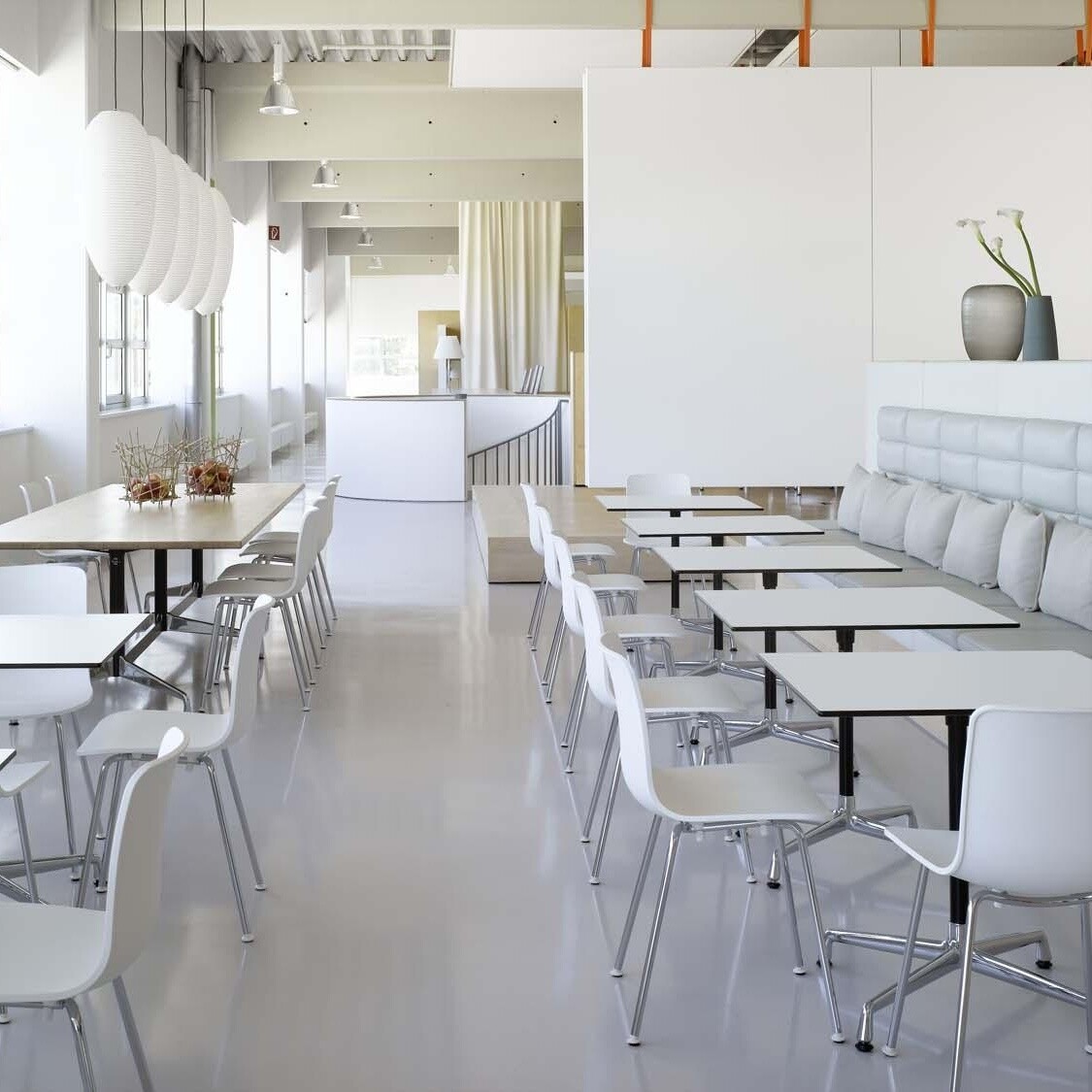 Promotion Set Hal RE Tube Chair Stackable Set Of 4