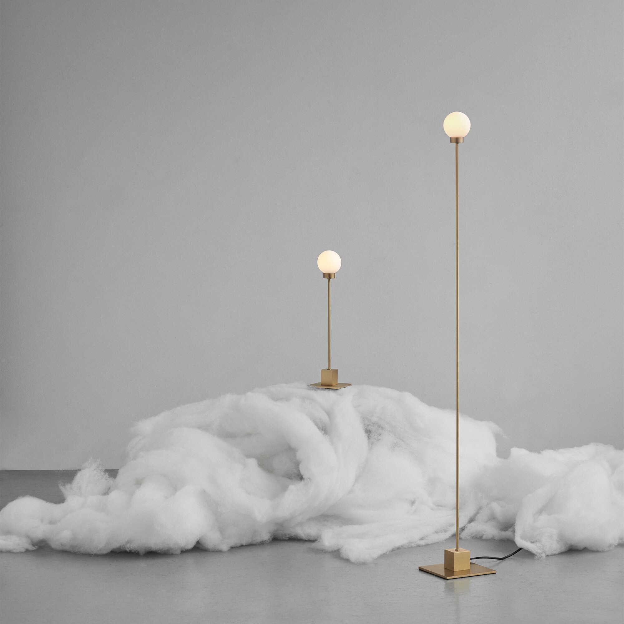 Snowball Floor Lamp