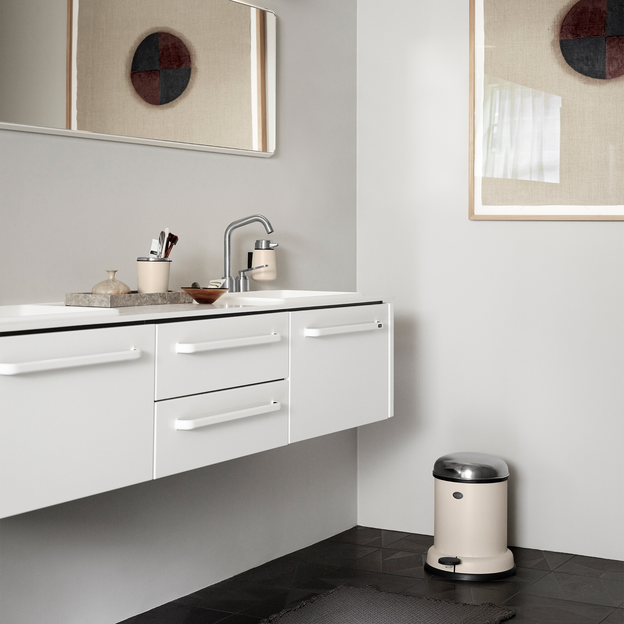 Vipp9w Soap Dispenser for Wall Mounting