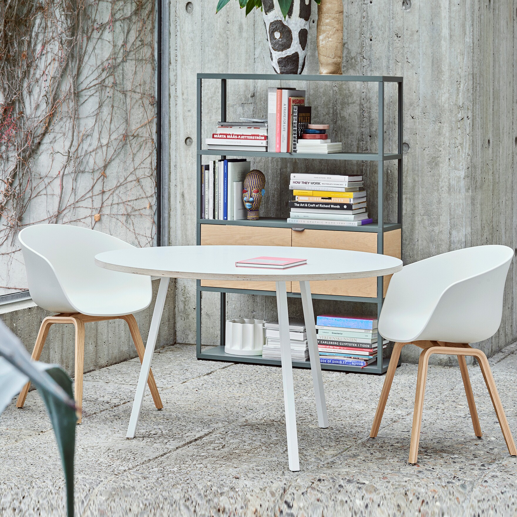 Promotion Set About a Chair 22 Armchair + Fur