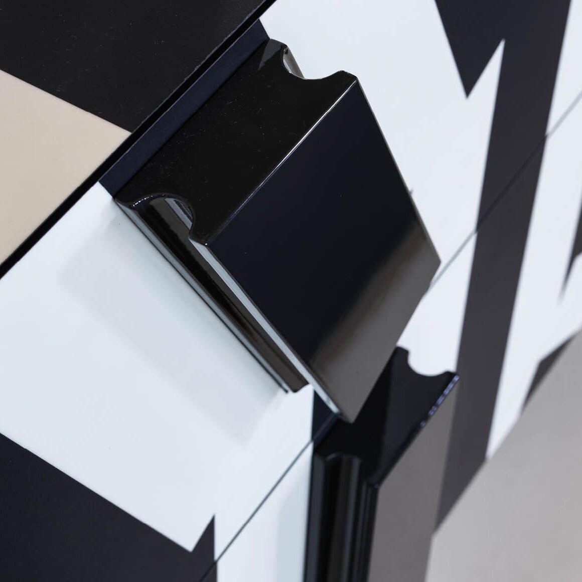 Ziqqurat Chest of Drawers H 95cm