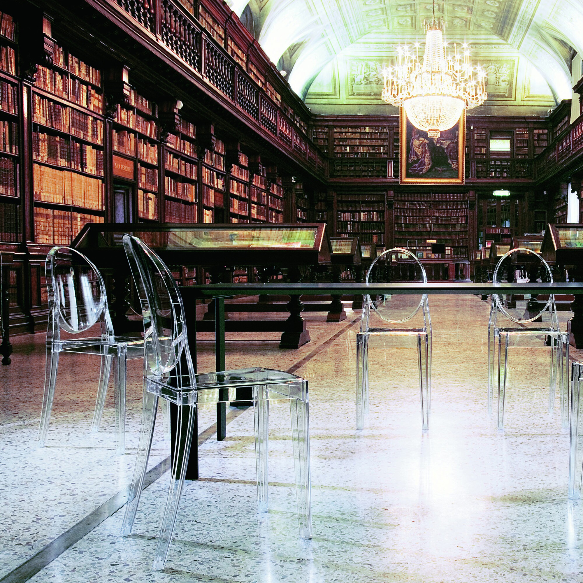 Victoria Ghost Chair