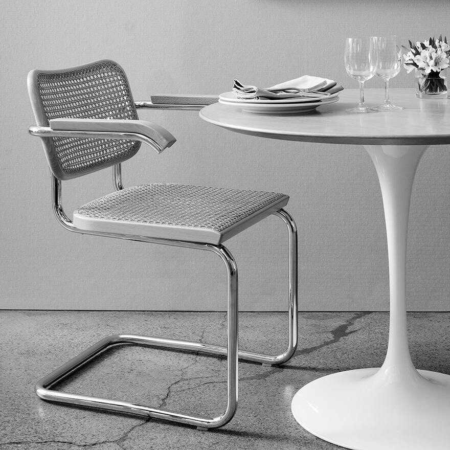 Saarinen Dining Table Ø91cm