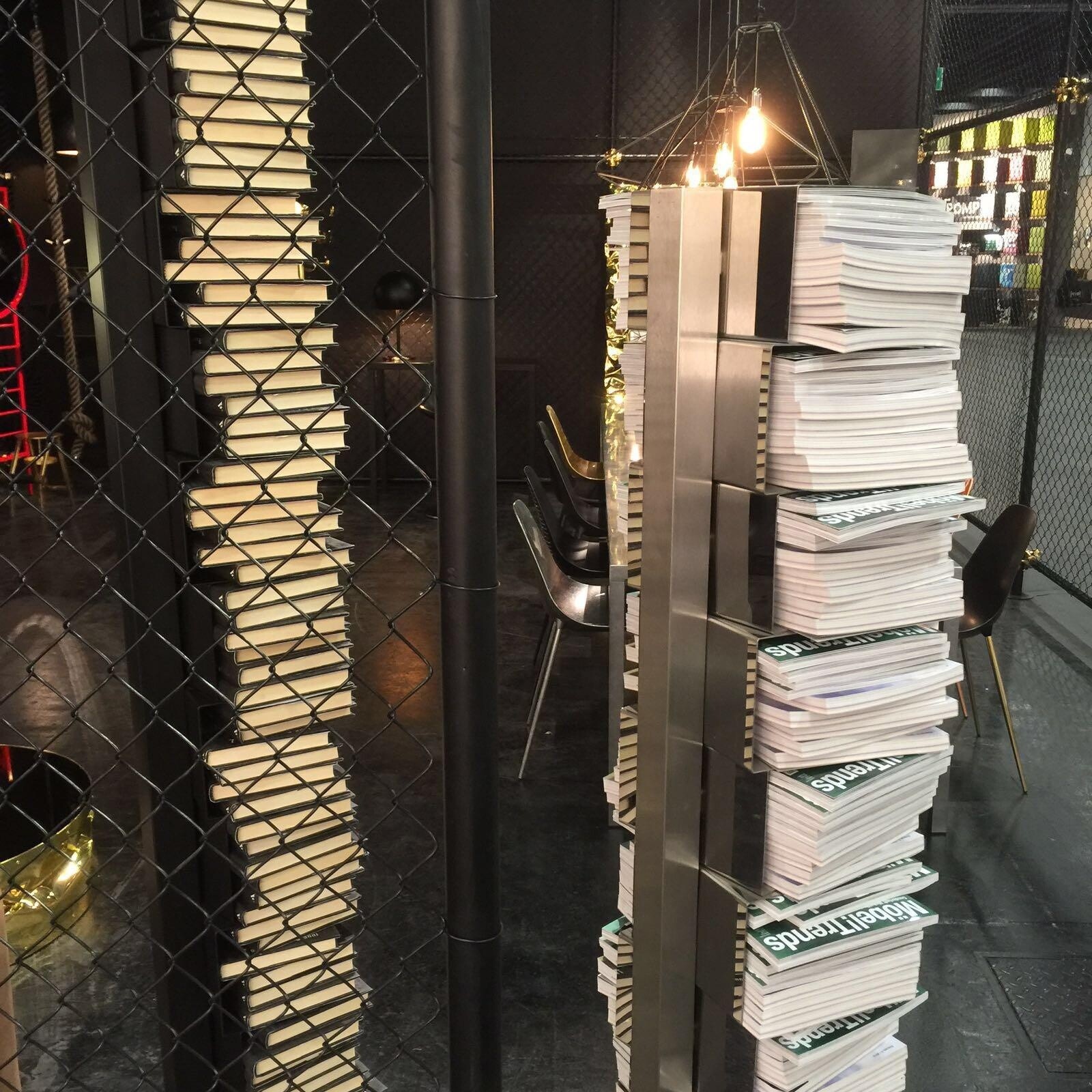 Ptolomeo Art 215 Book Stand