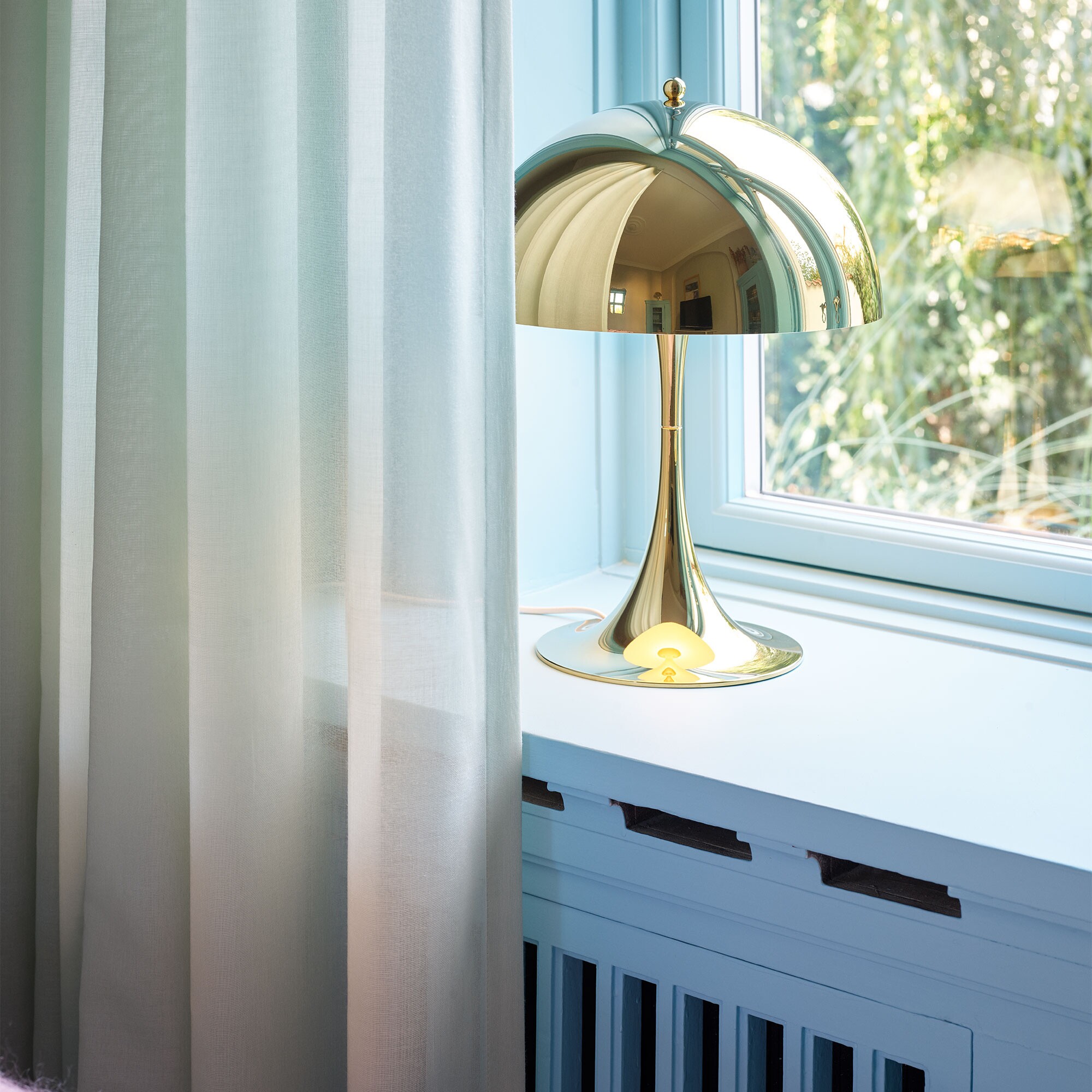 Panthella 320 Table Lamp