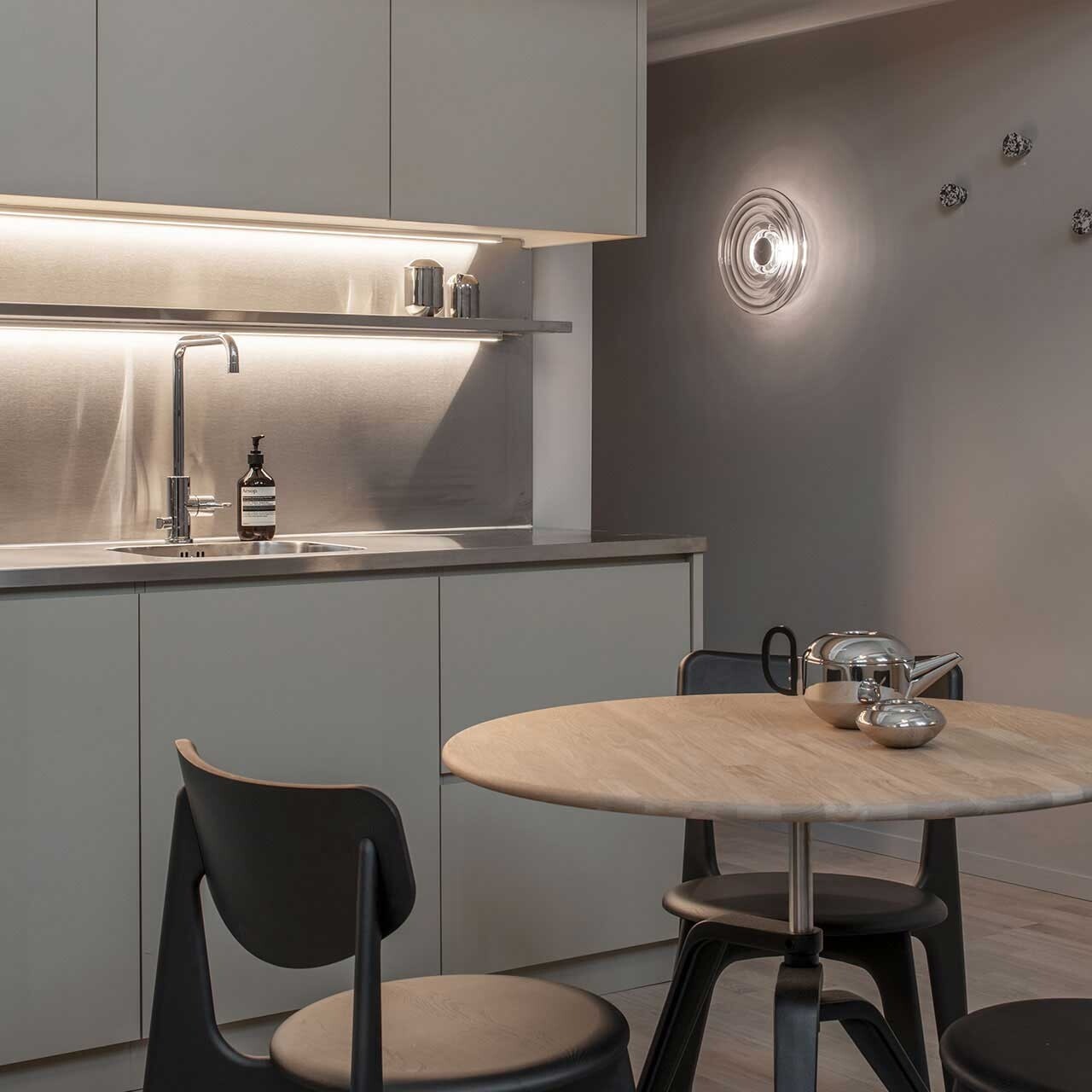 Press Surface LED Wall Lamp L