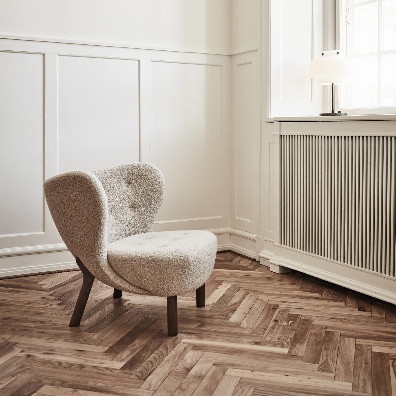 Little Petra VB1 Lounge Chair Frame Walnut