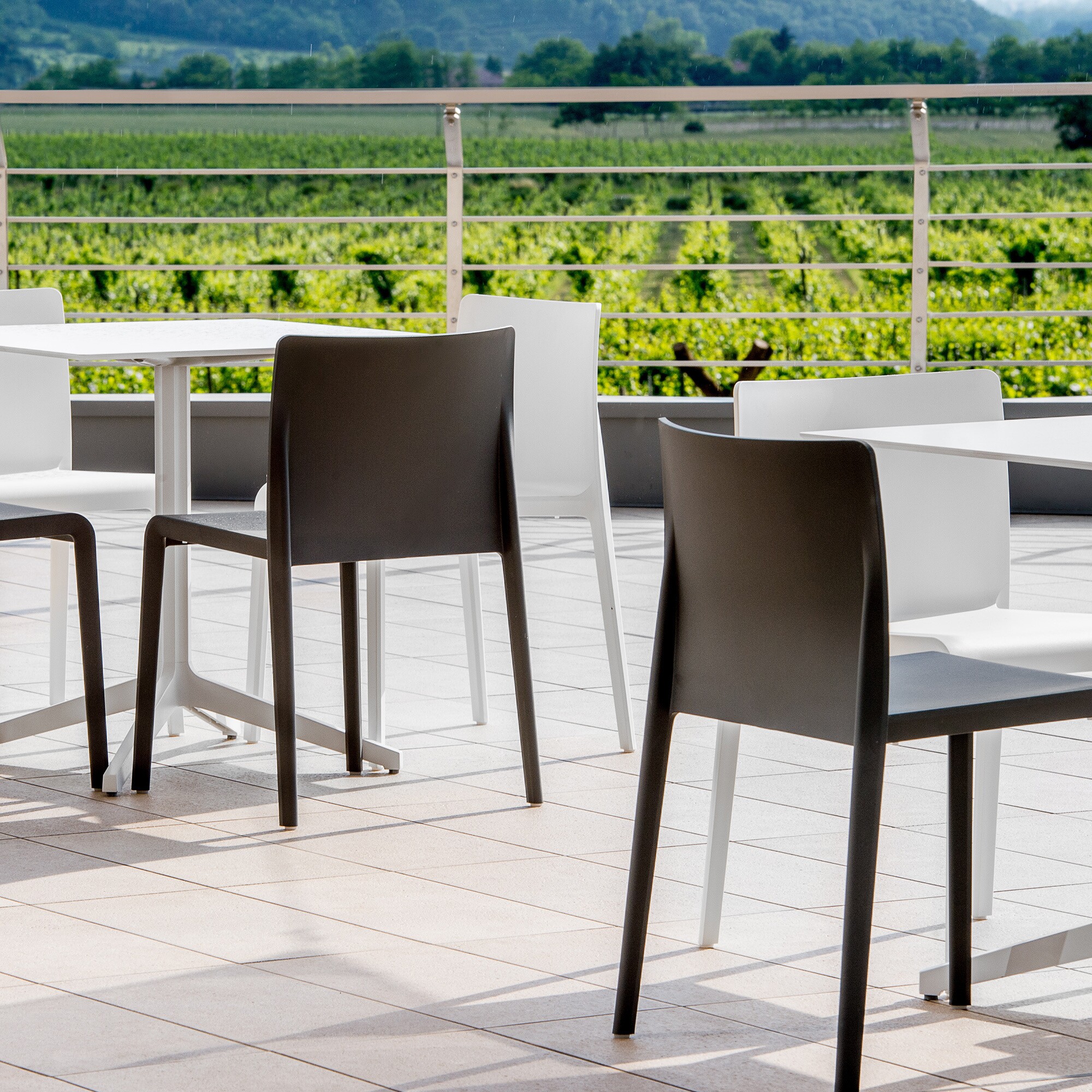 Volt 670 Garden Chair Set of 4