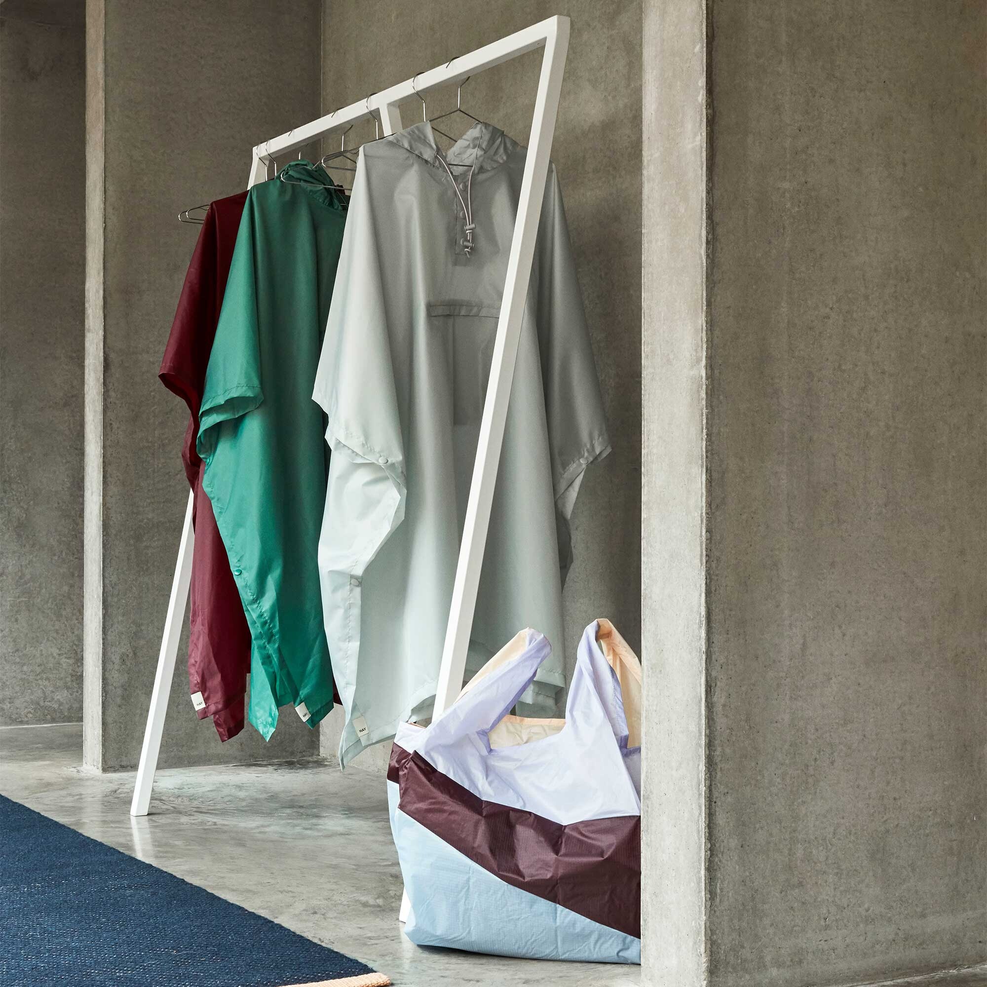 Loop Stand Wardrobe 130x150x60cm