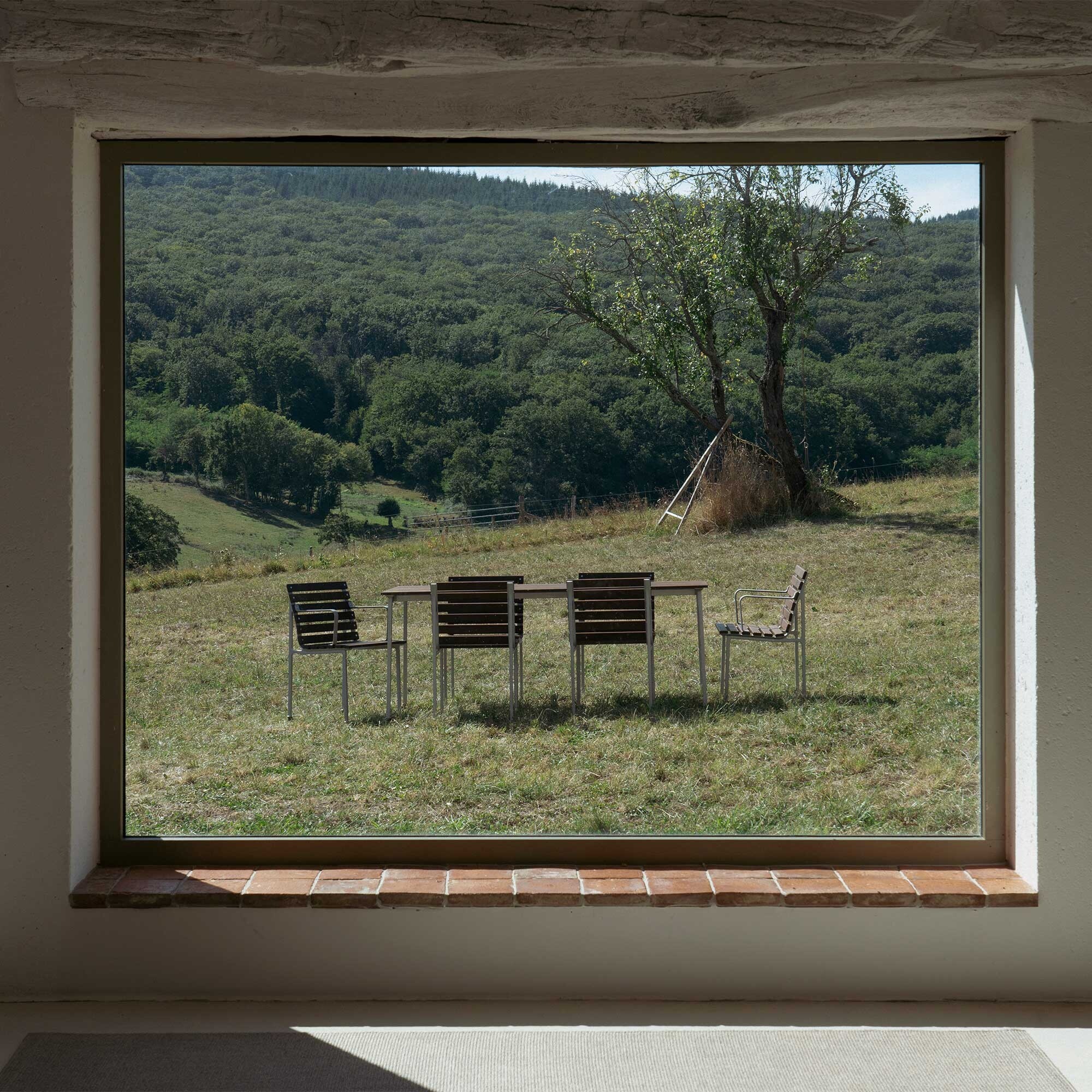 Traverse Outdoor Chair