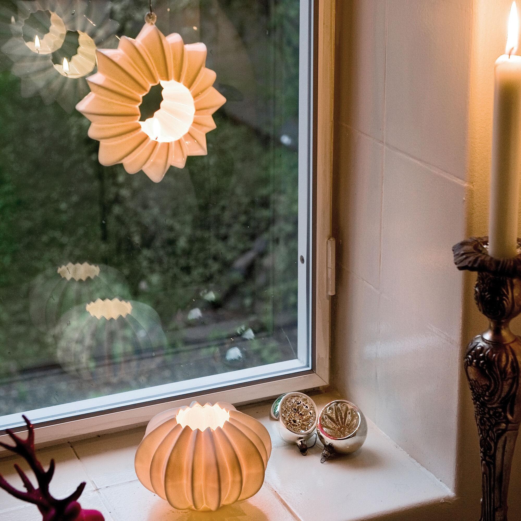 Stella Hanging Tealight Holder