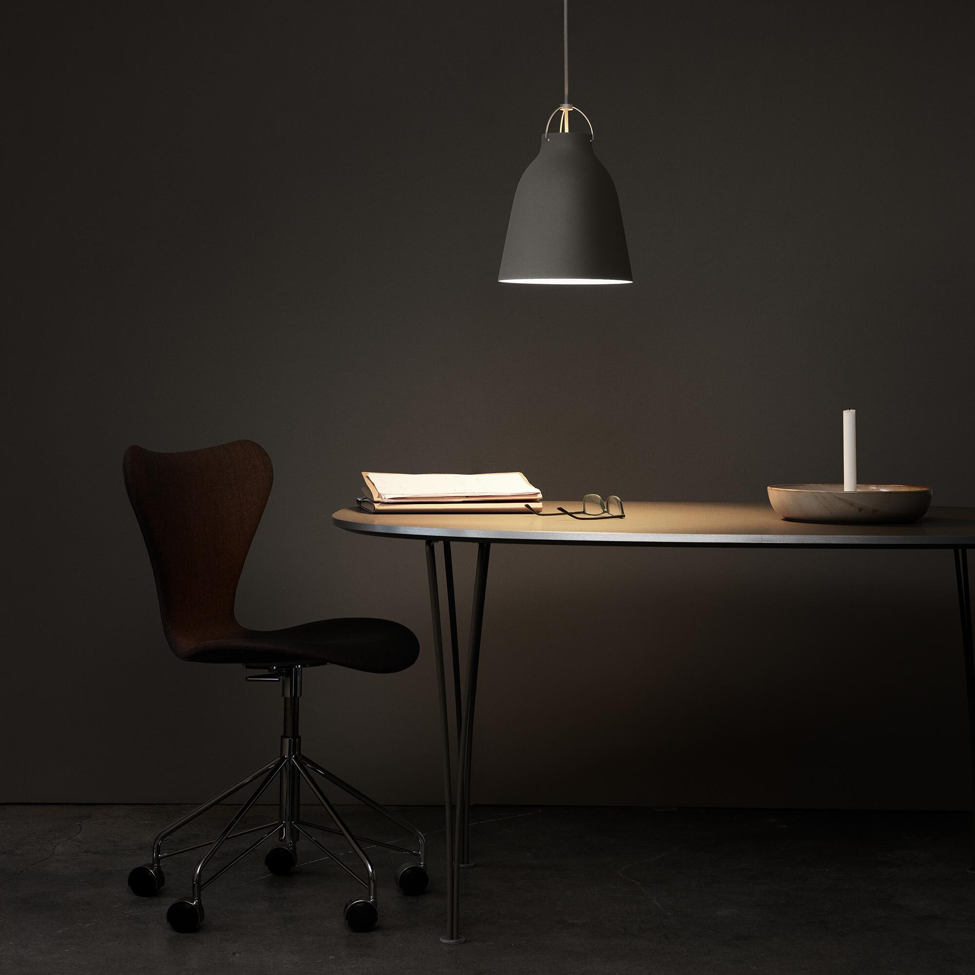 Series 7™ Swivel Chair