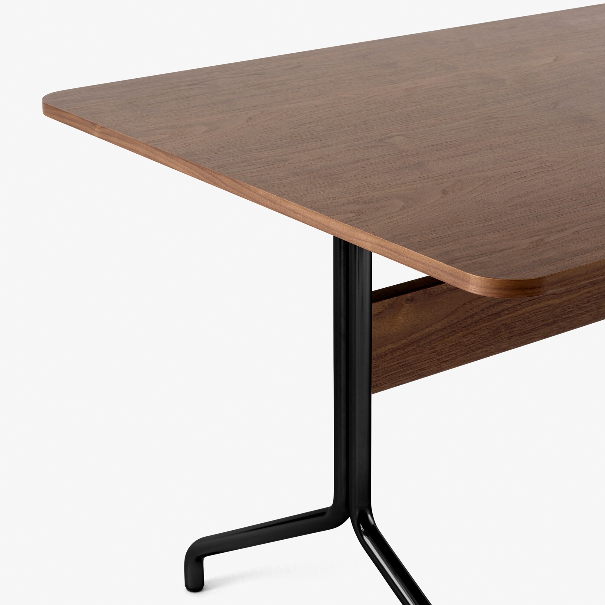 Pavilion AV18 Desk 90x160cm Frame Black