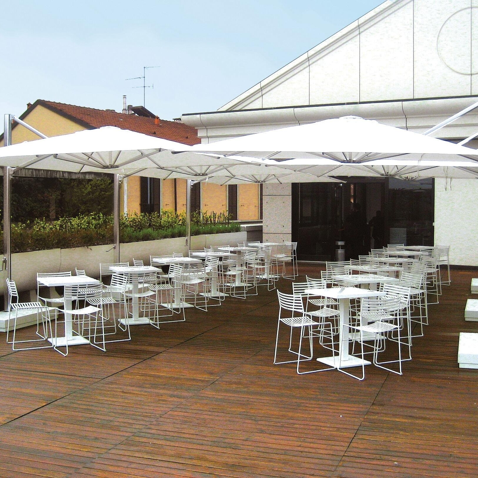 Round Garden Table 70x70x75cm