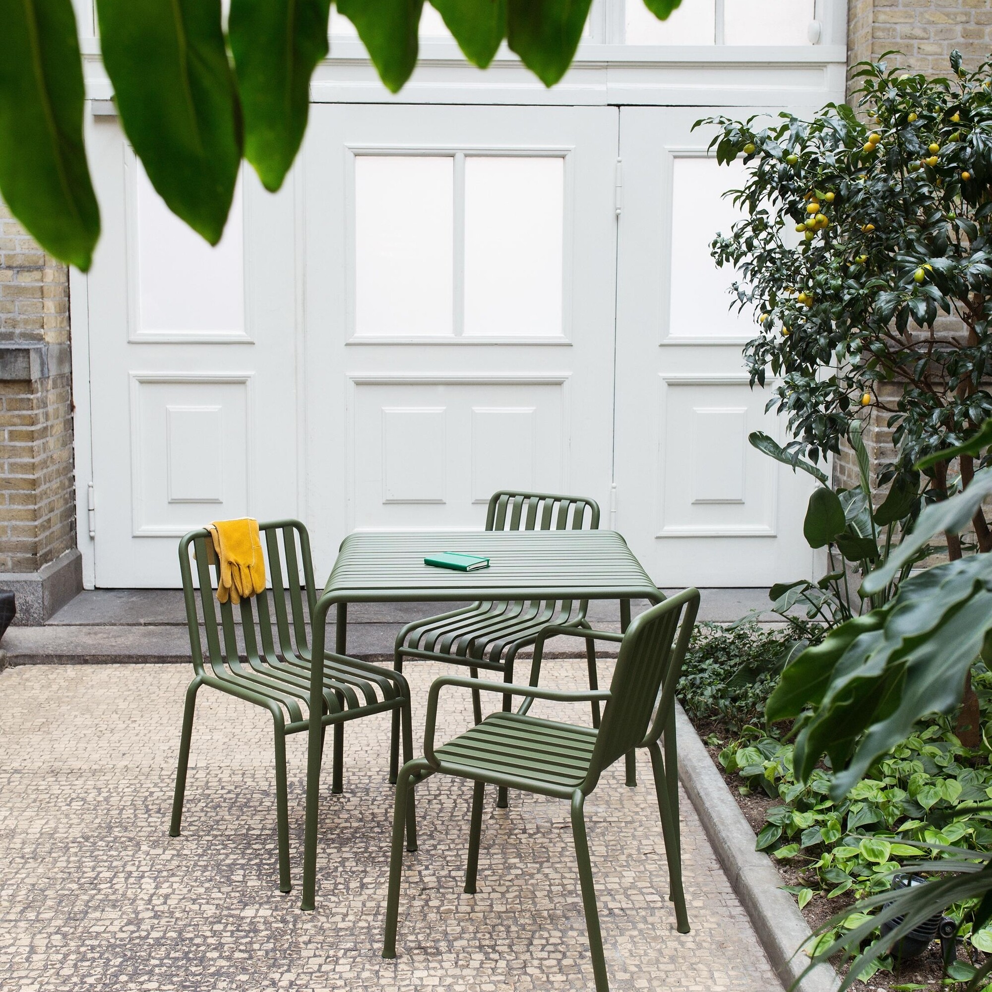 Palissade Garden Table 82.5x90cm