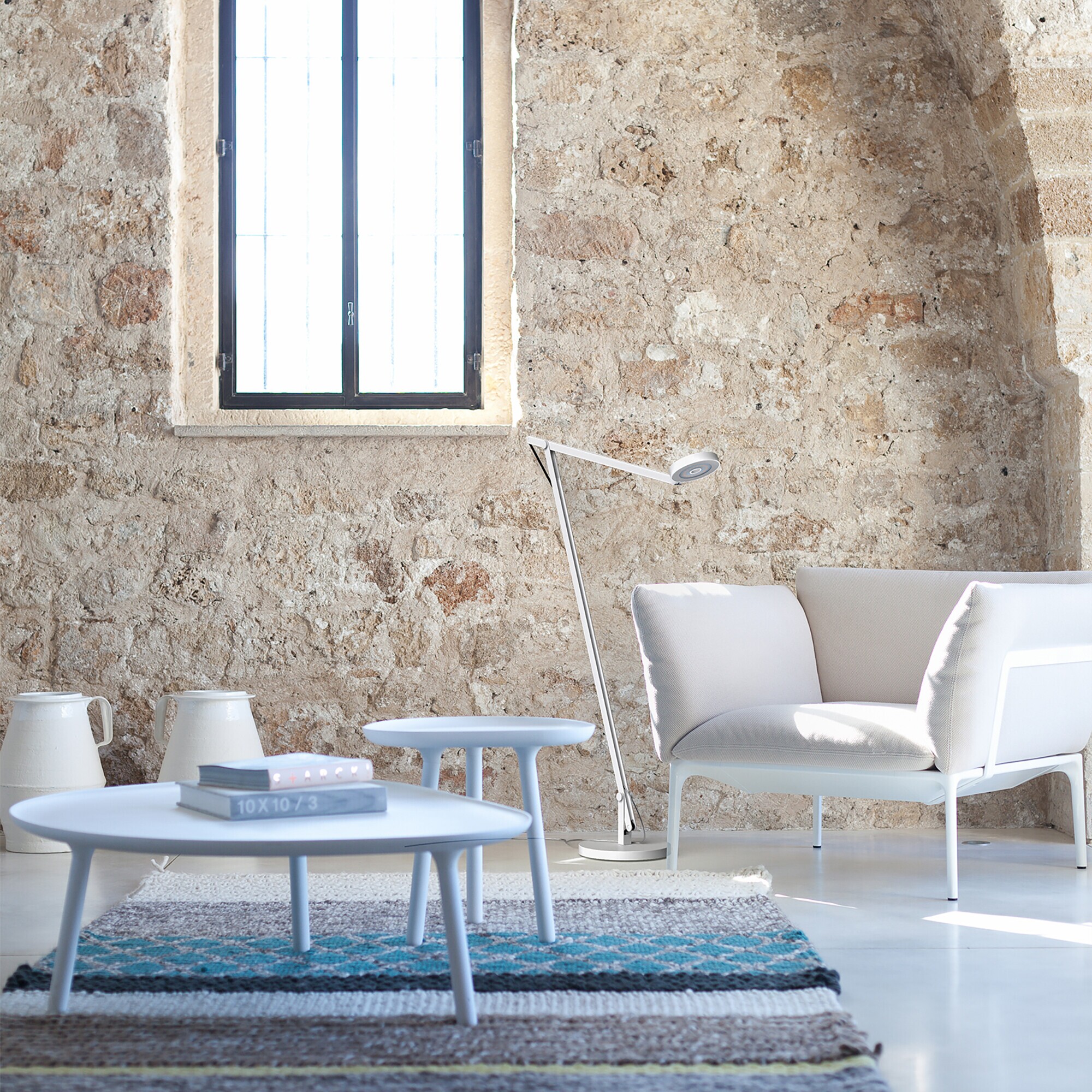 String F1 LED Floor Lamp