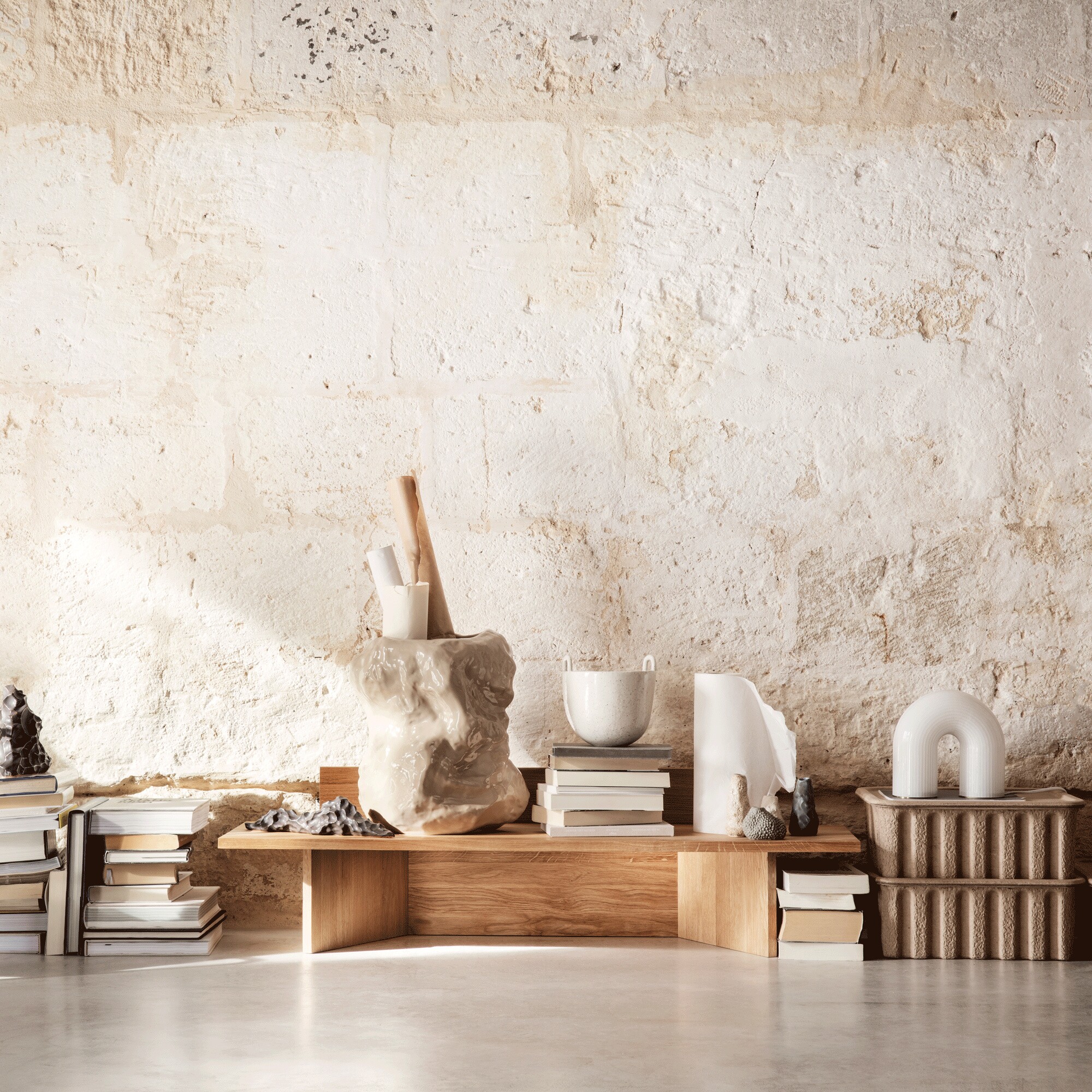 Vuelta LED Table Lamp