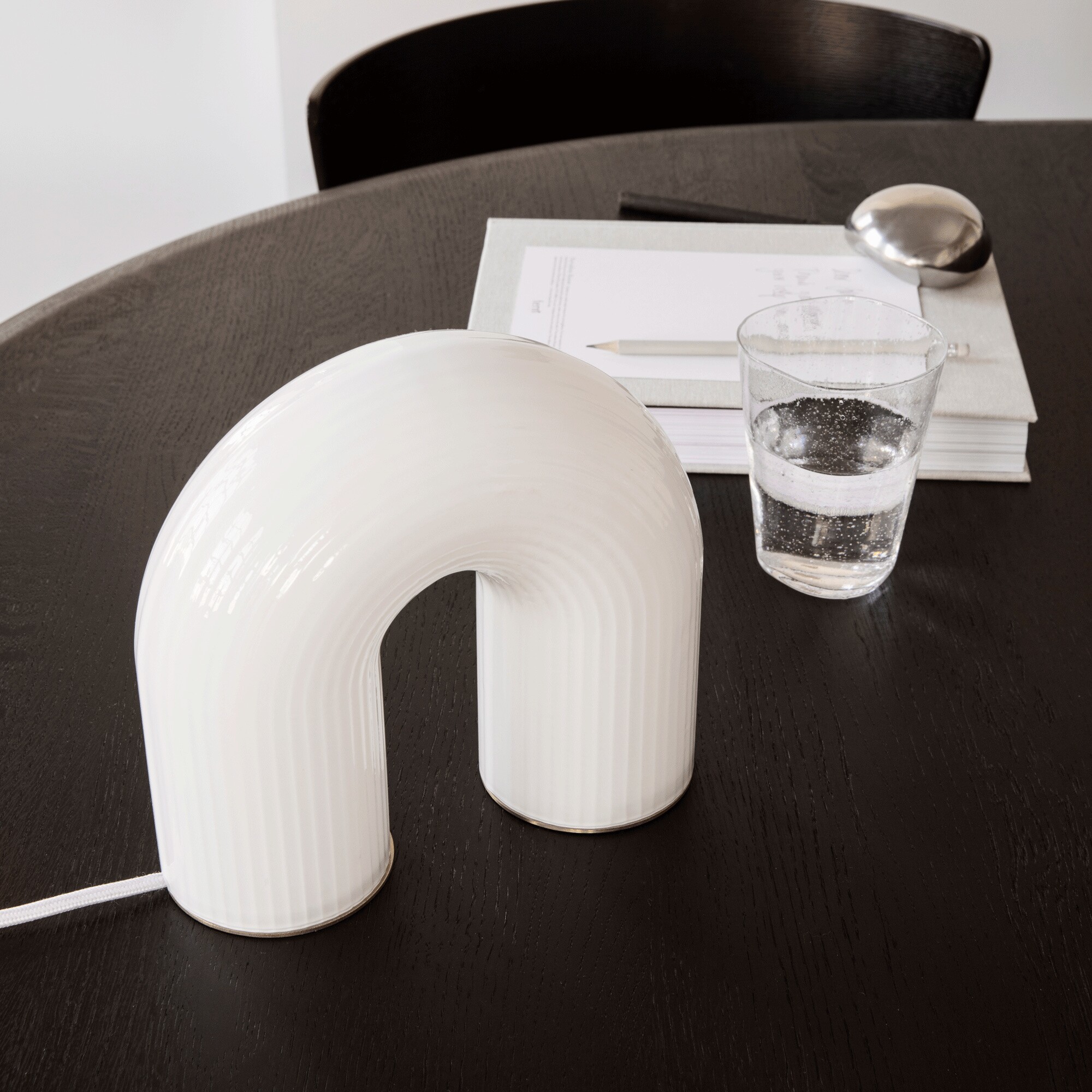 Vuelta LED Table Lamp