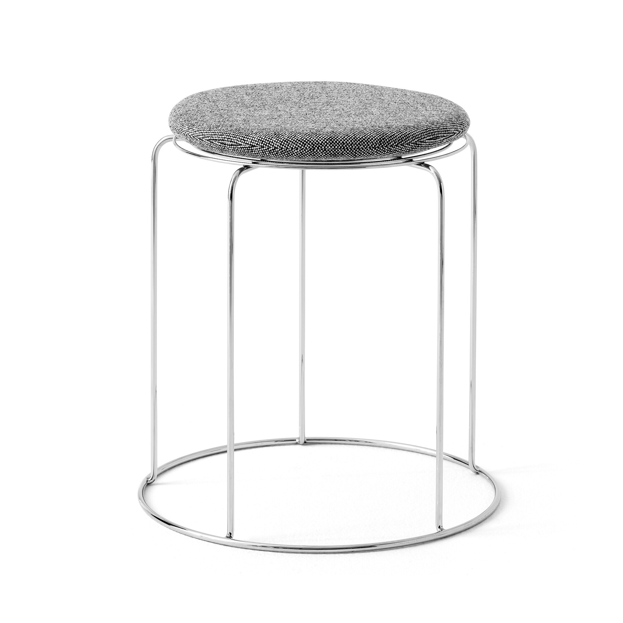 Wire VP11 Stool with Seat Pad
