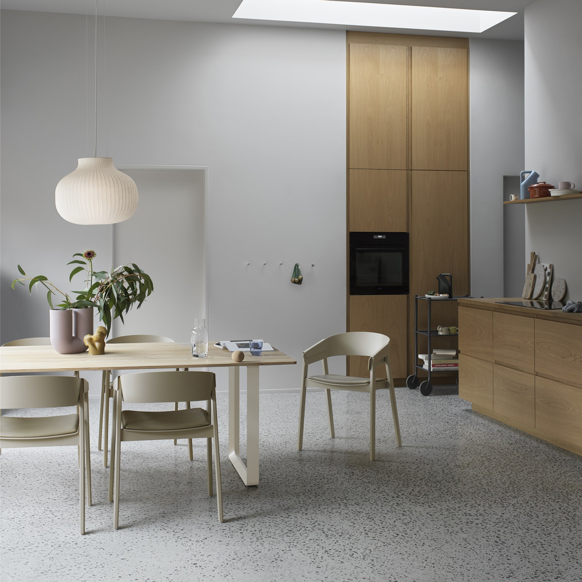 Strand Suspension Lamp closed