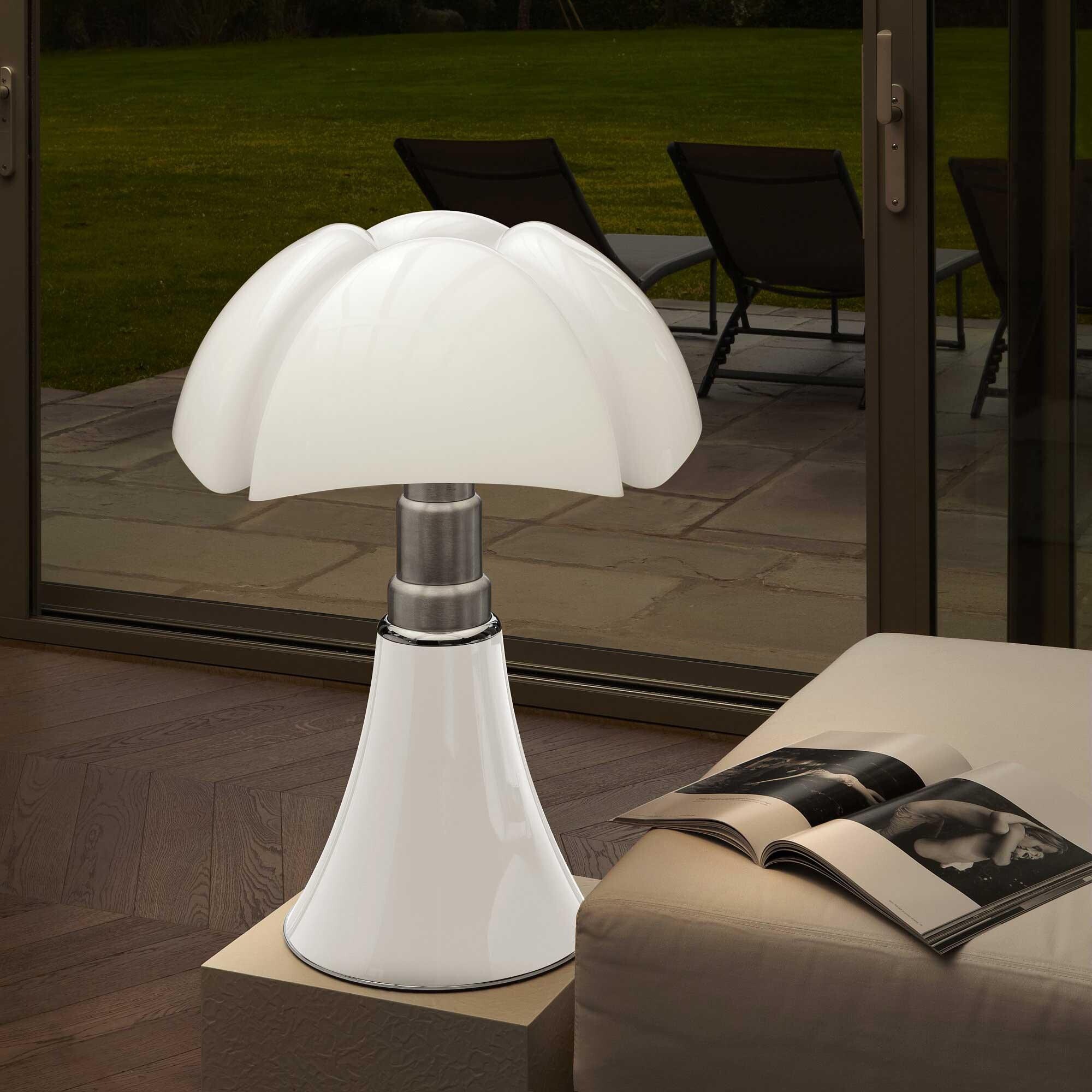 Pipistrello LED Table Lamp dimmable