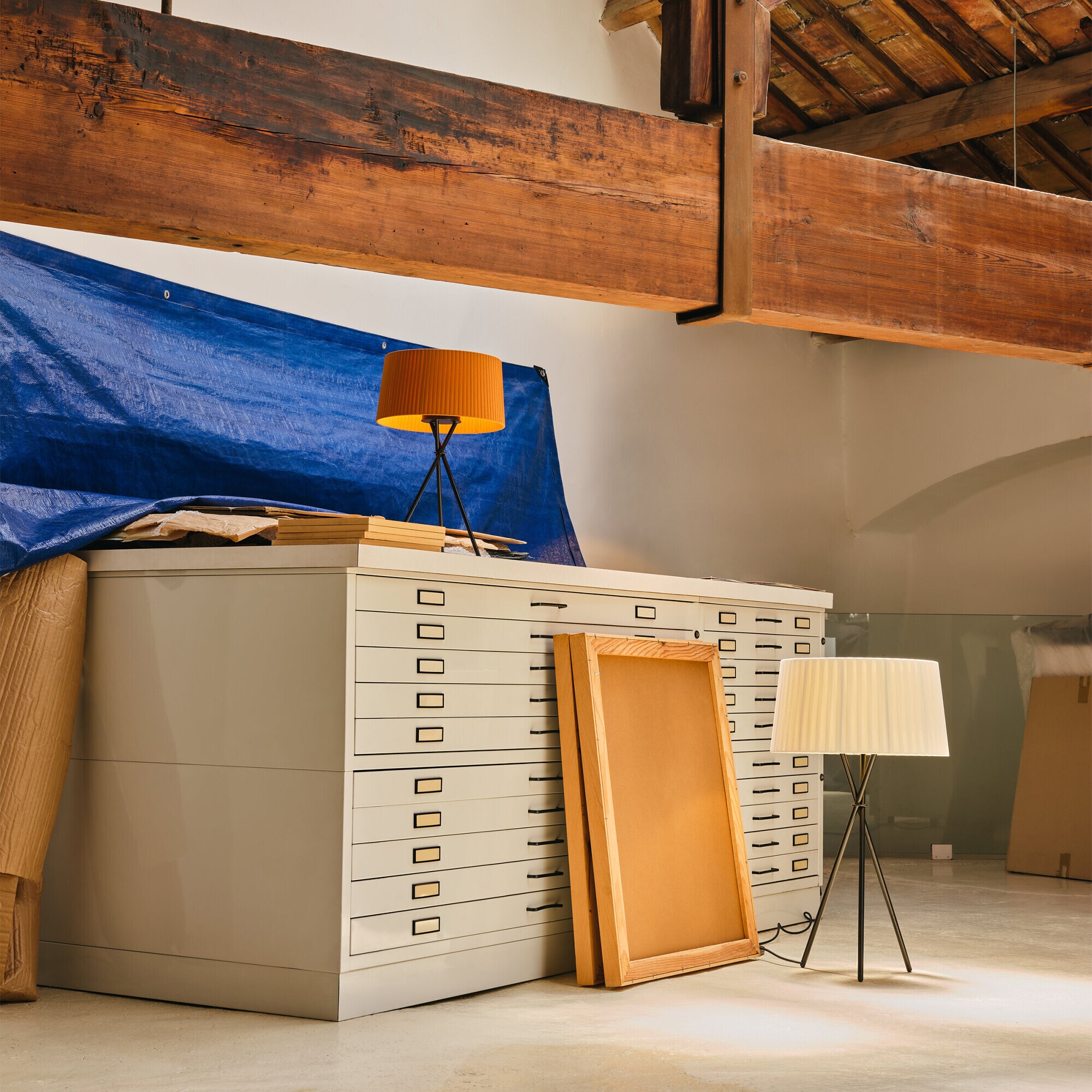 Tripode G6 Table Lamp