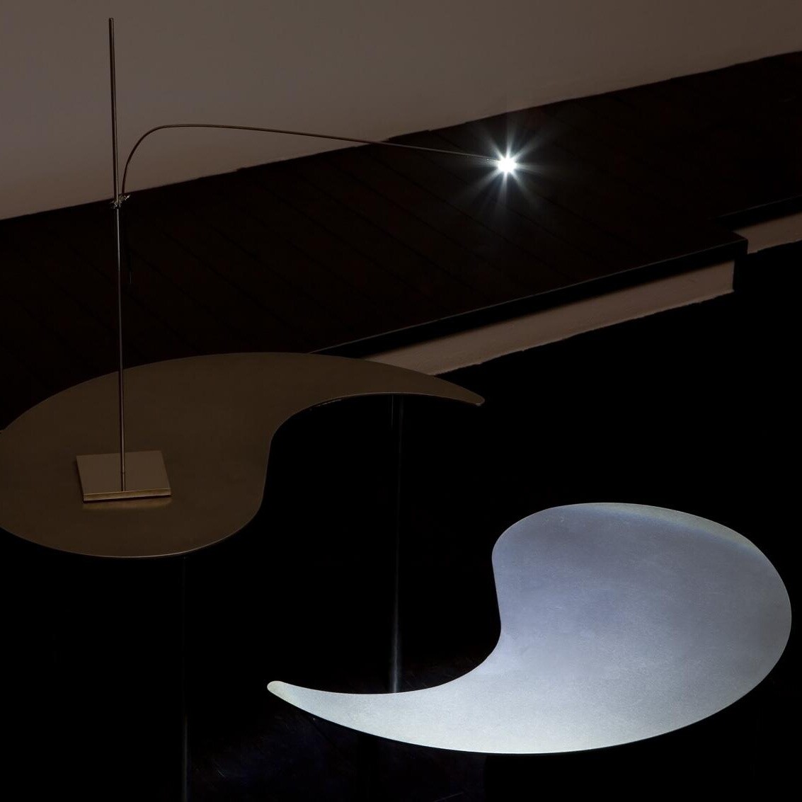 Uau T LED Table Lamp