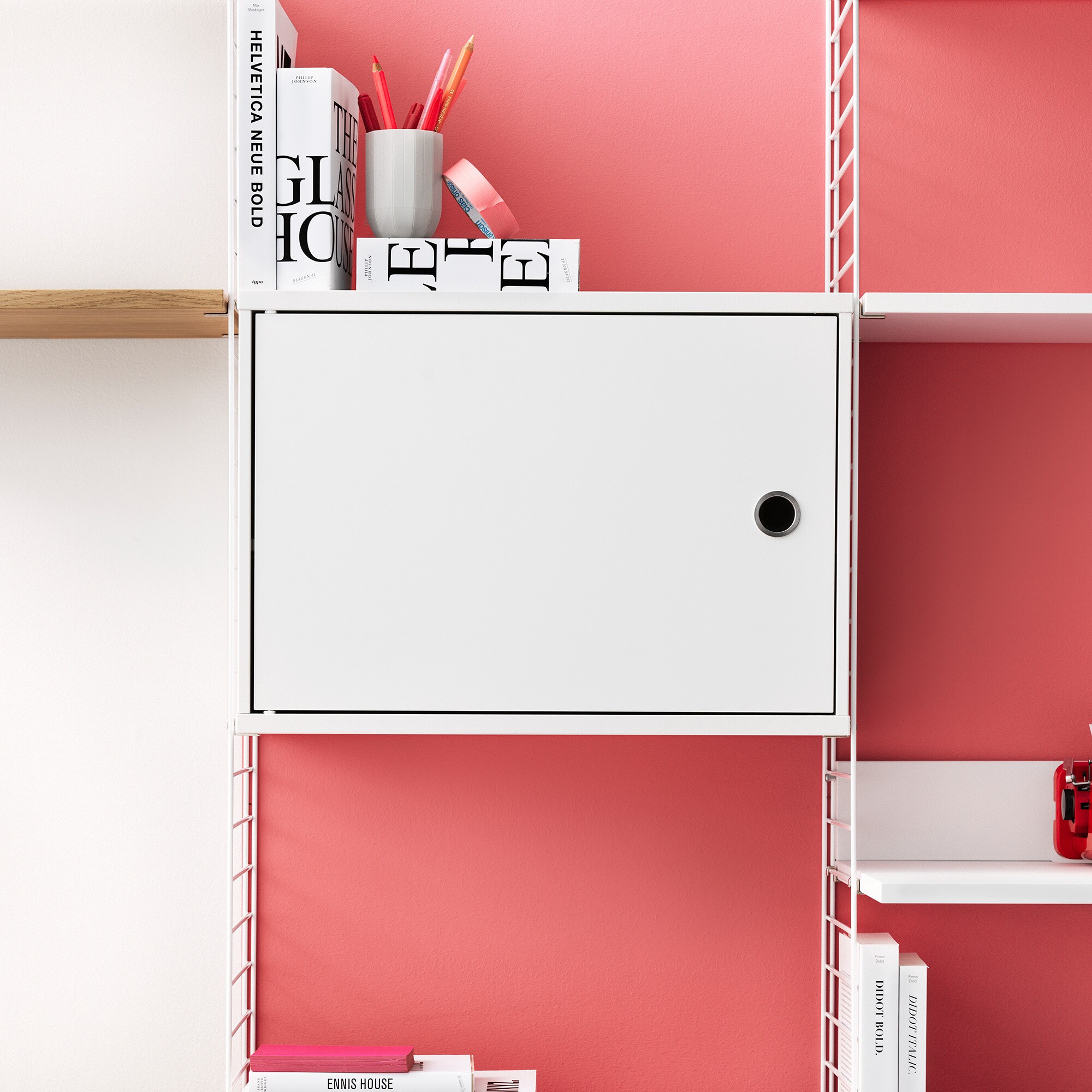 String System Cabinet with swing door 58x42x30cm