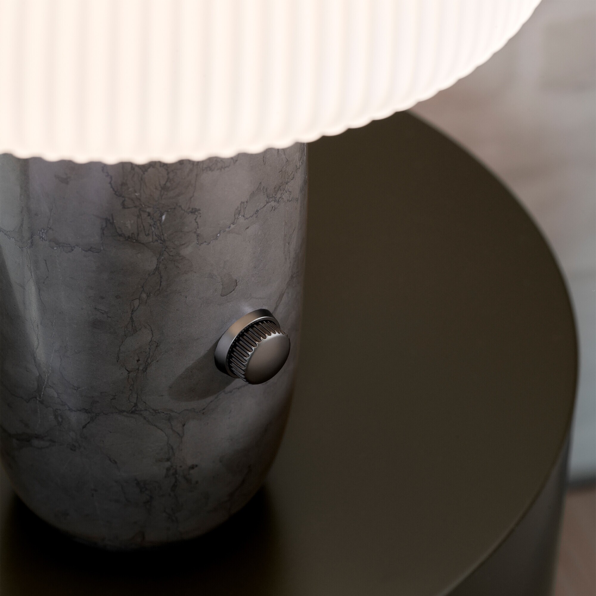 Vipp591 Sculpture LED Table Lamp S