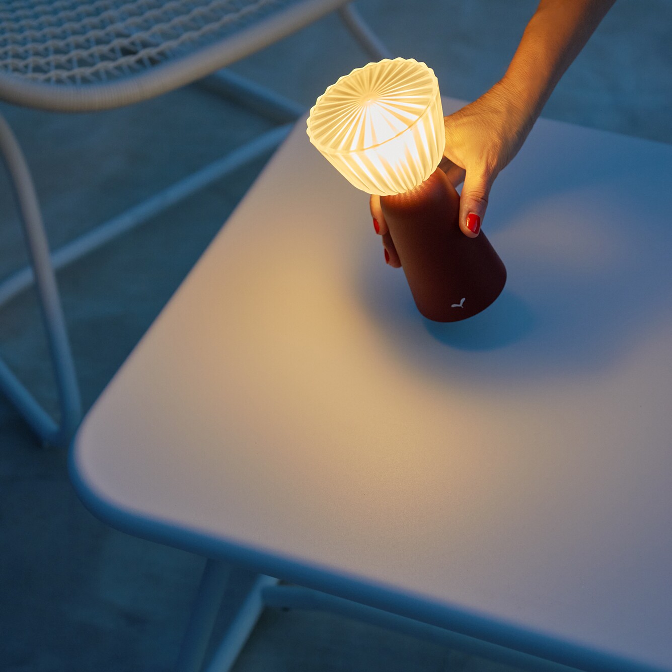 Swing LED Rechargeable Lamp
