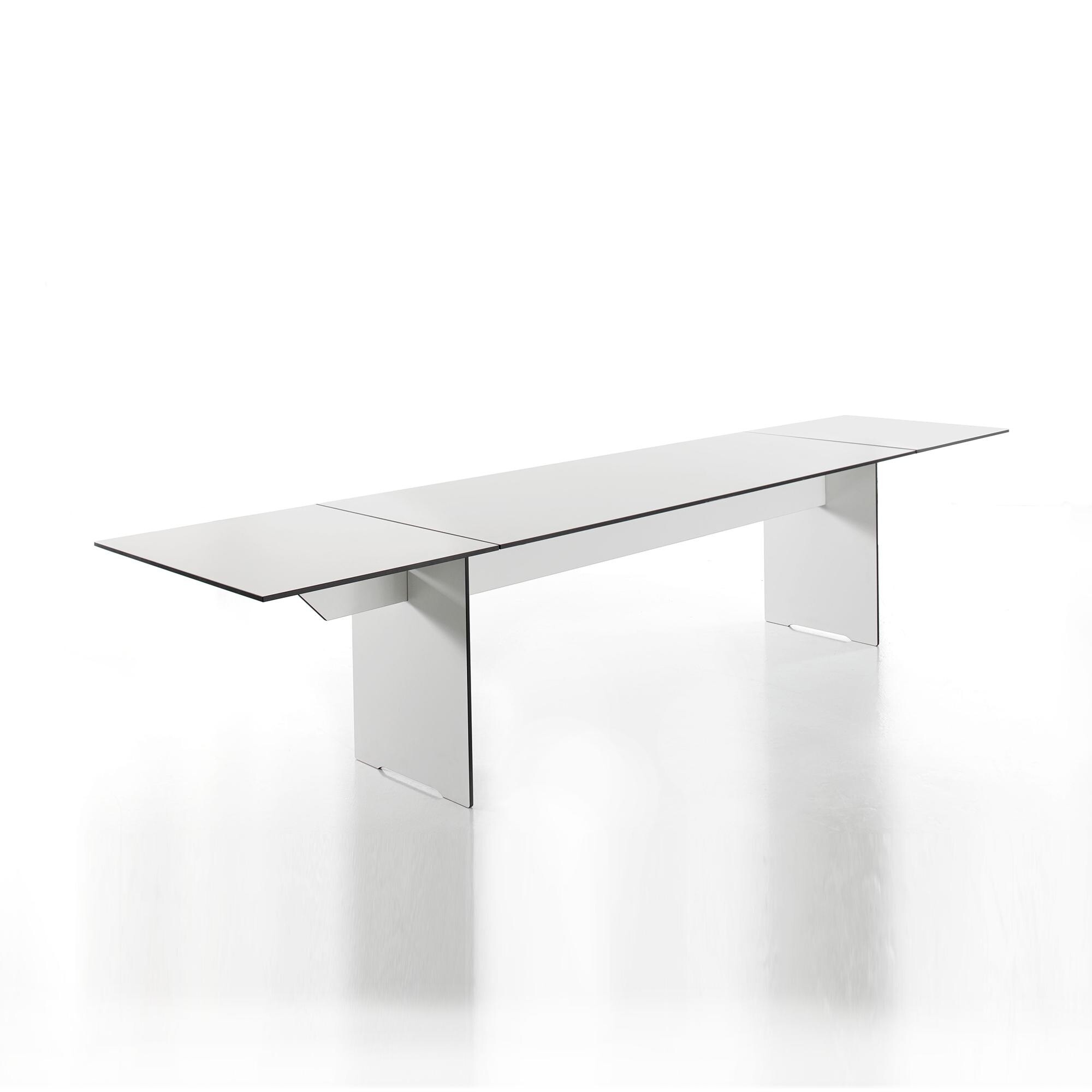 Riva Table Foldable