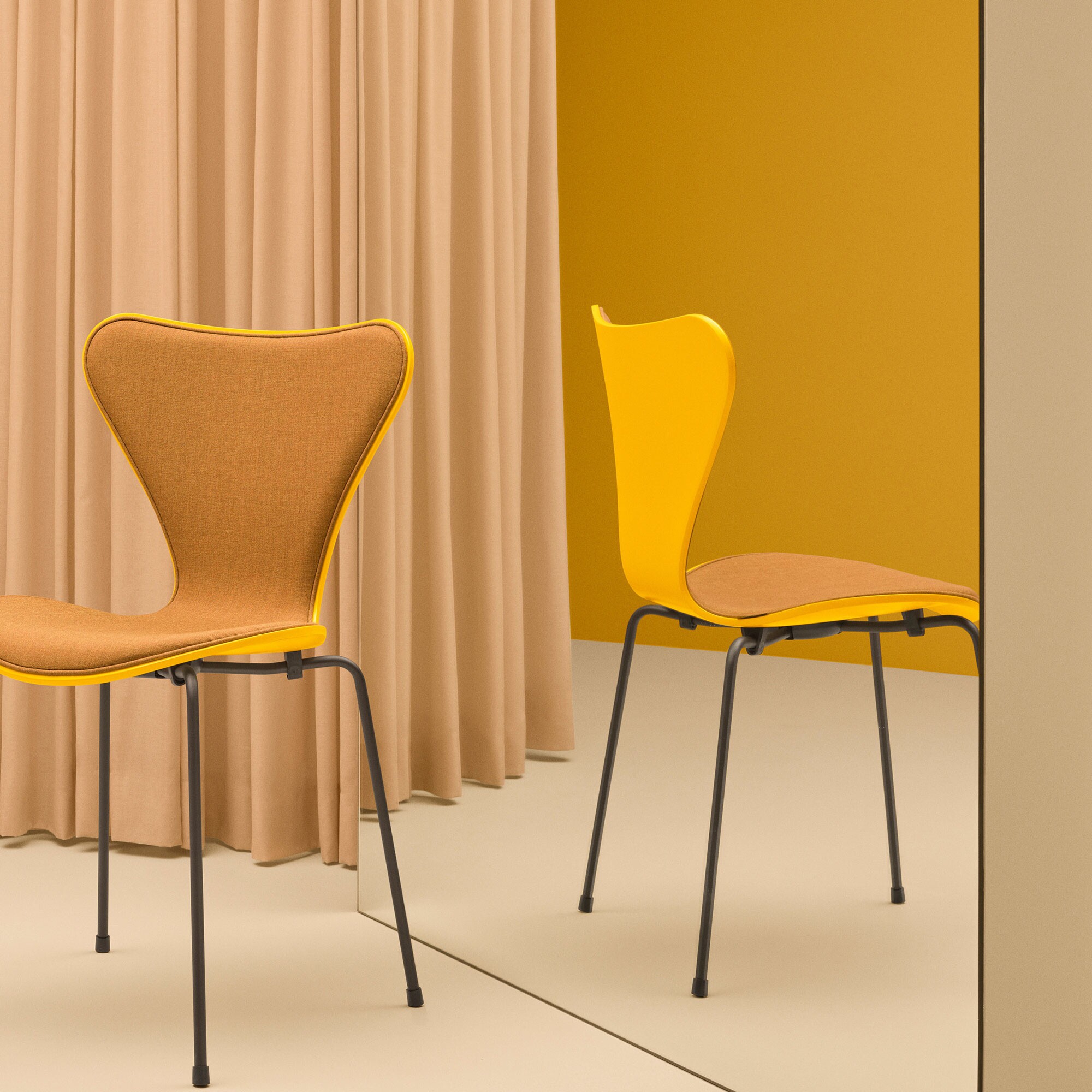 Series 7™ Chair Front Upholstered Brown Bronze