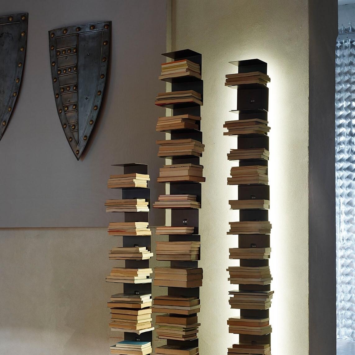 Ptolomeo Luce 215 LED Book Stand