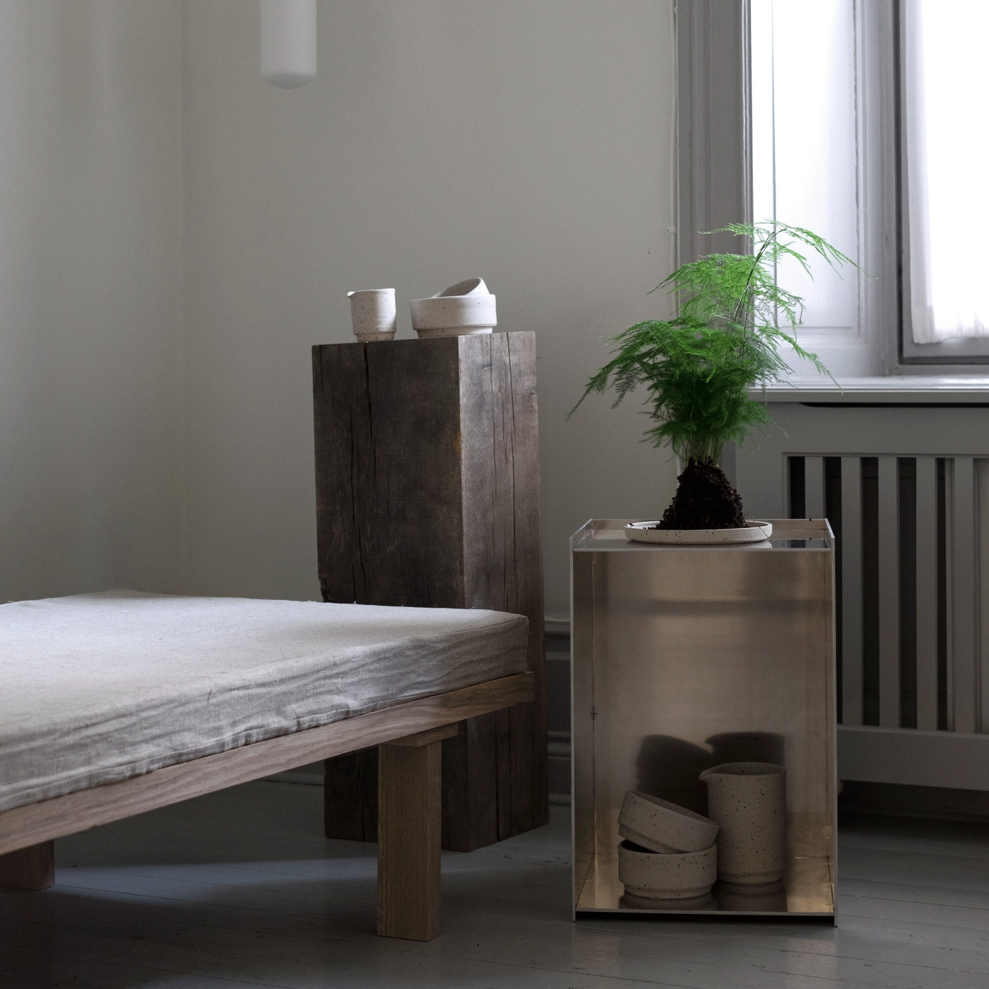 Rivet Side Table 32,8x48x32,8cm
