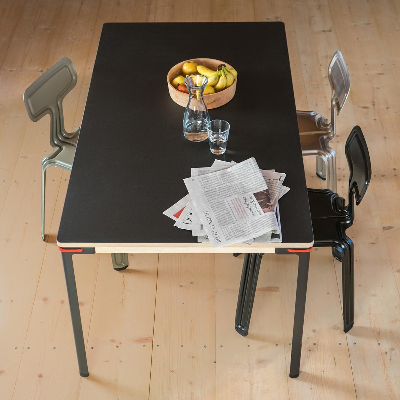 Seiltänzer Table Rectangular