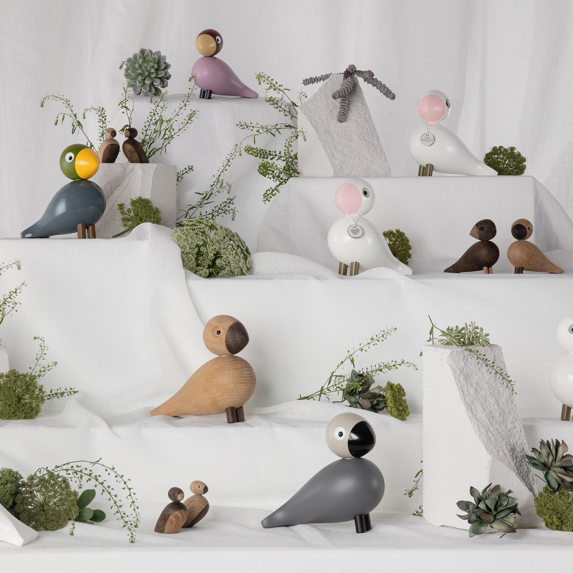 Wooden Figurine Songbird Love Charity