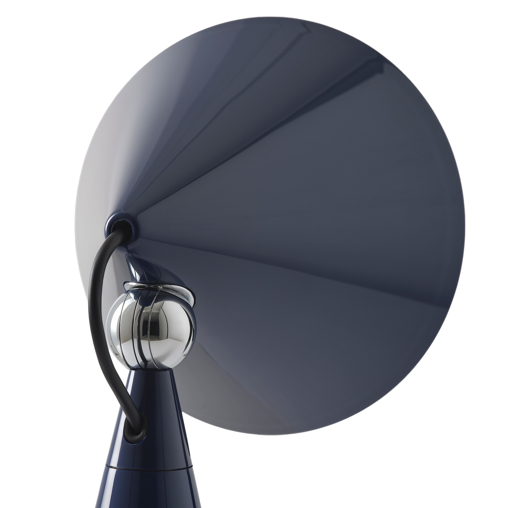 Pose LED Table Lamp with Battery