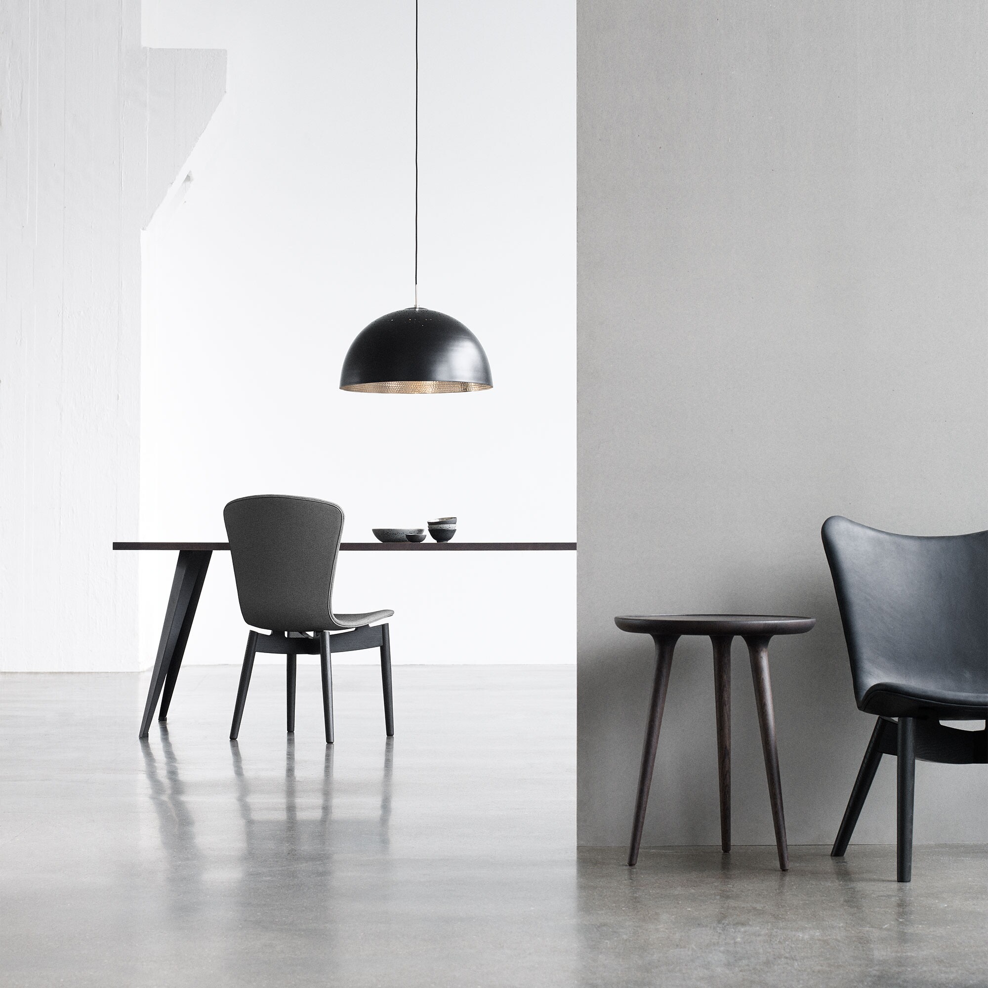 Shell Chair Black Oak