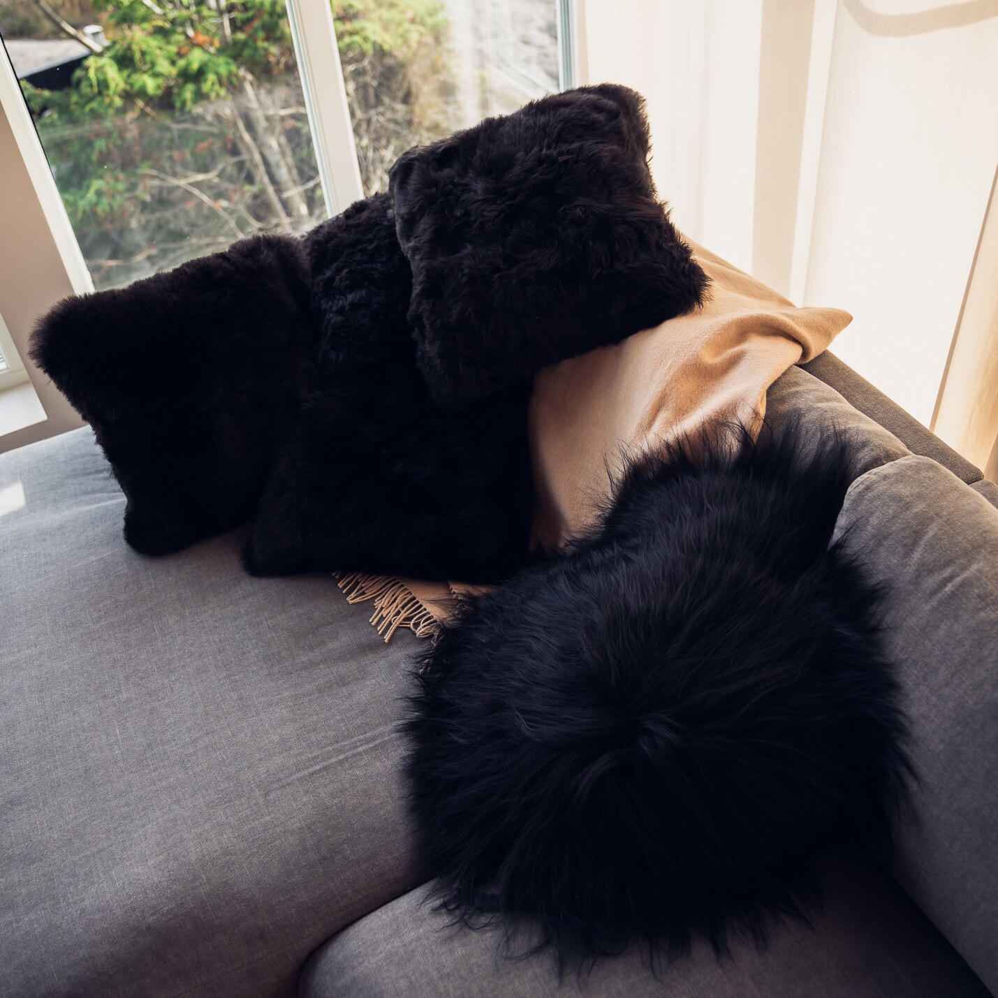 Sheepskin Wild Cushion 35x35cm