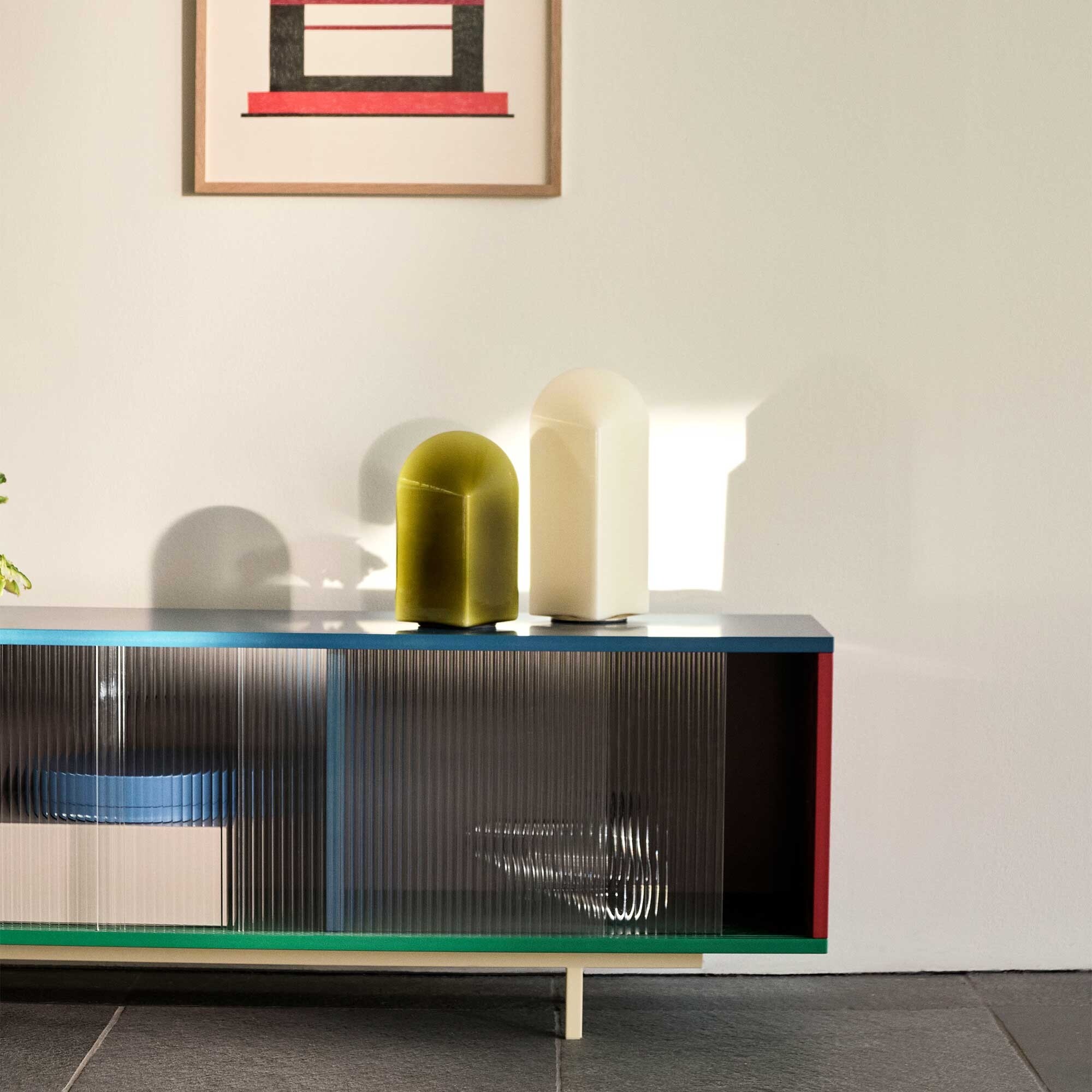 Parade 320 LED Table Lamp