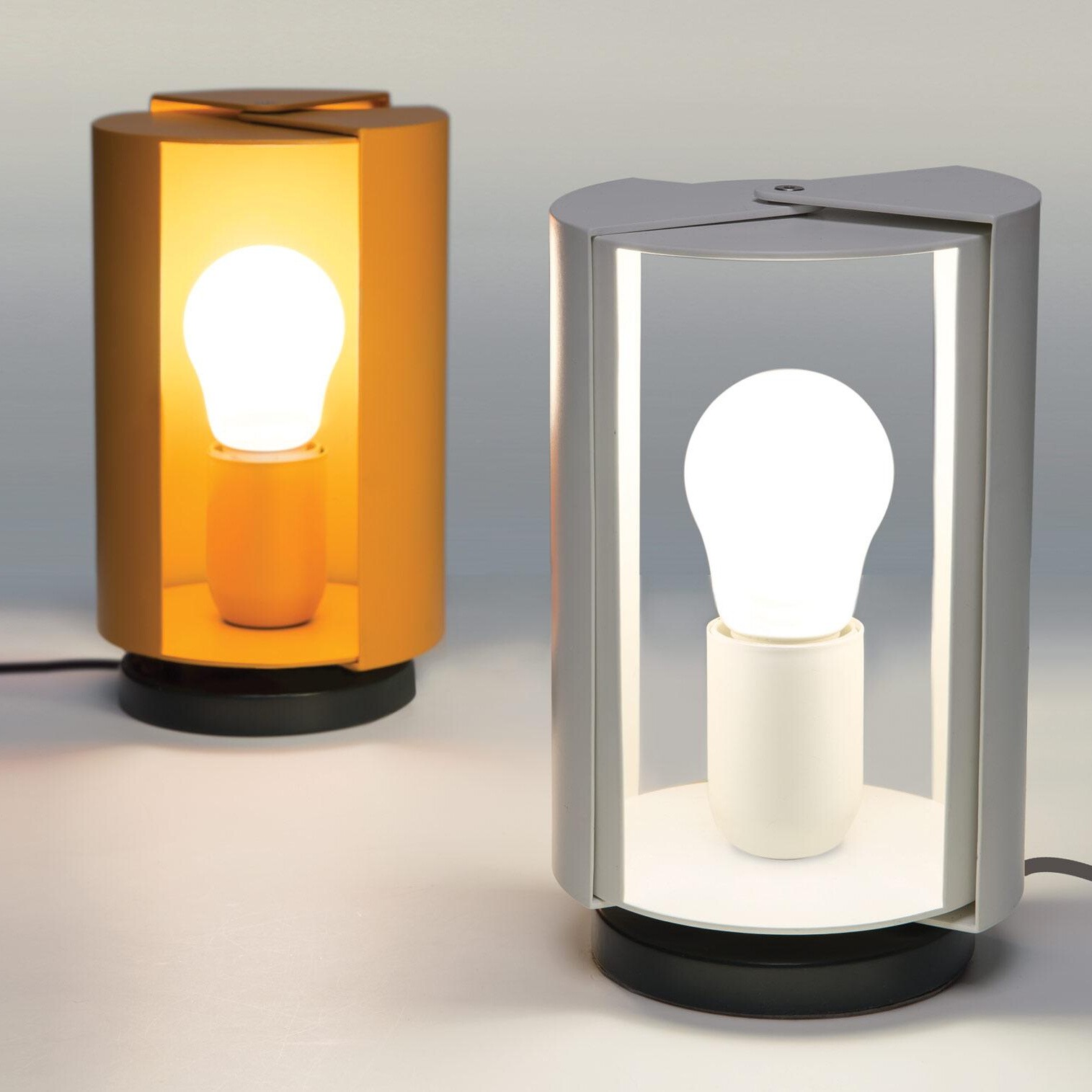 Pivotante à Poser Table Lamp