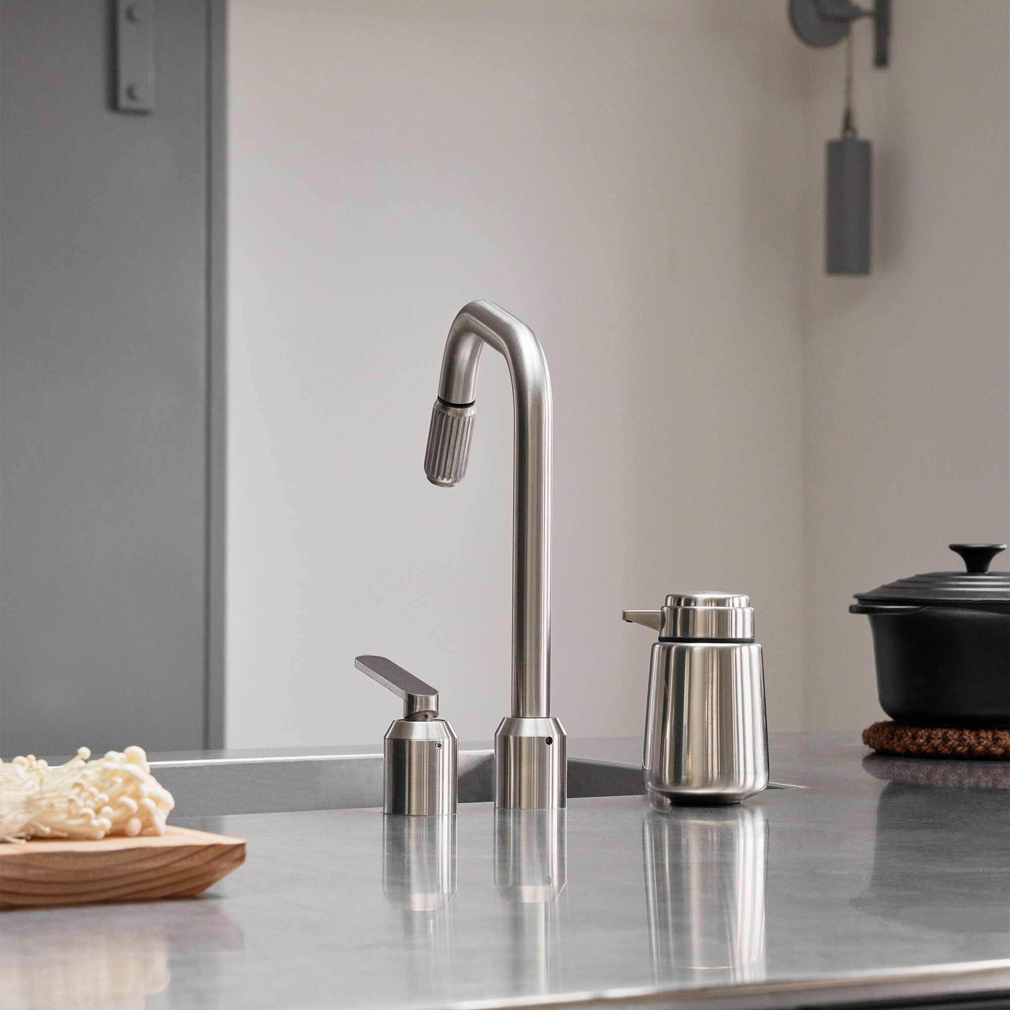 Vipp9 Soap Dispenser