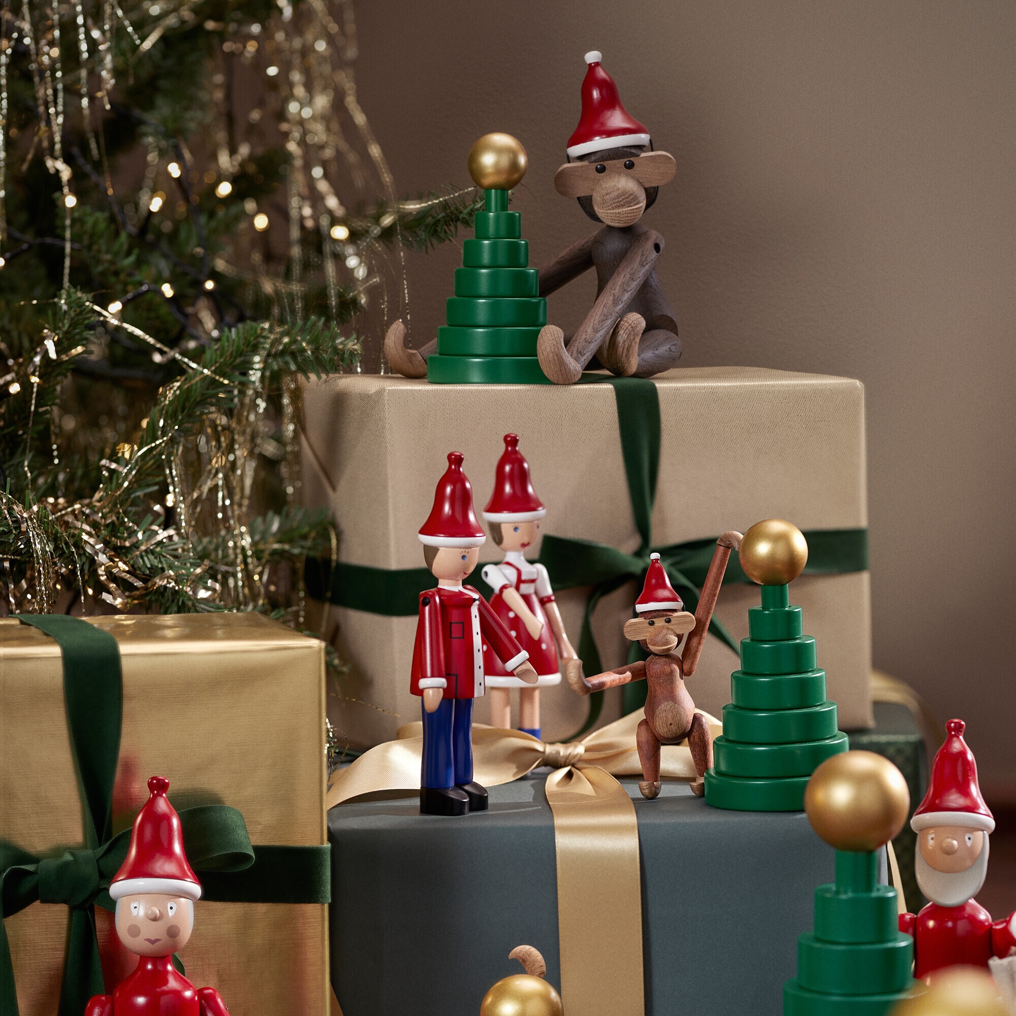 Wooden Figure Christmas Tree H 19.5cm