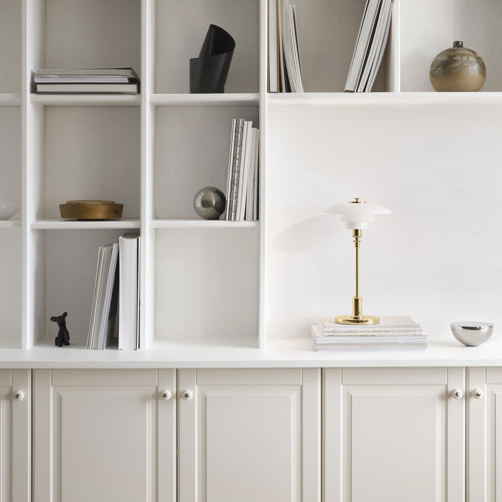 PH 2/1 Portable LED Table Lamp with Battery