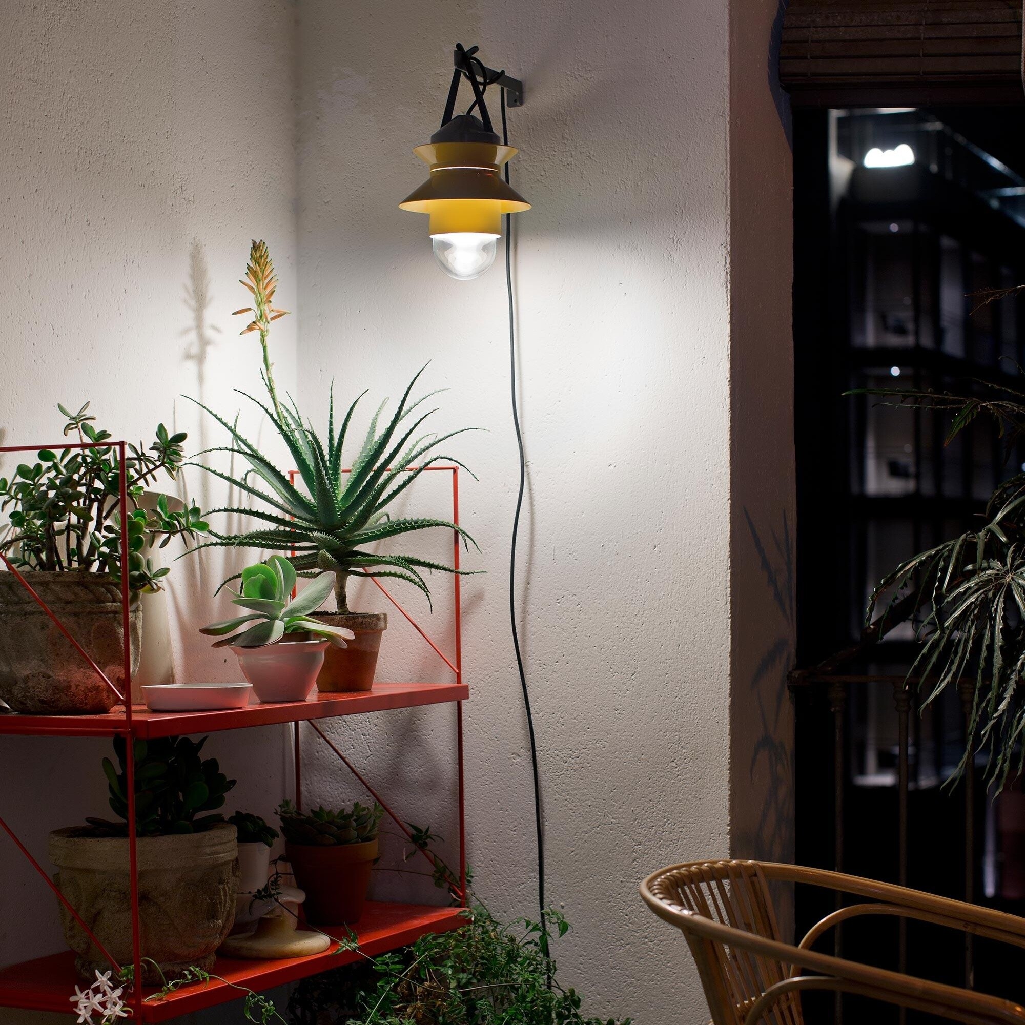 Santorini Outdoor Wall Lamp