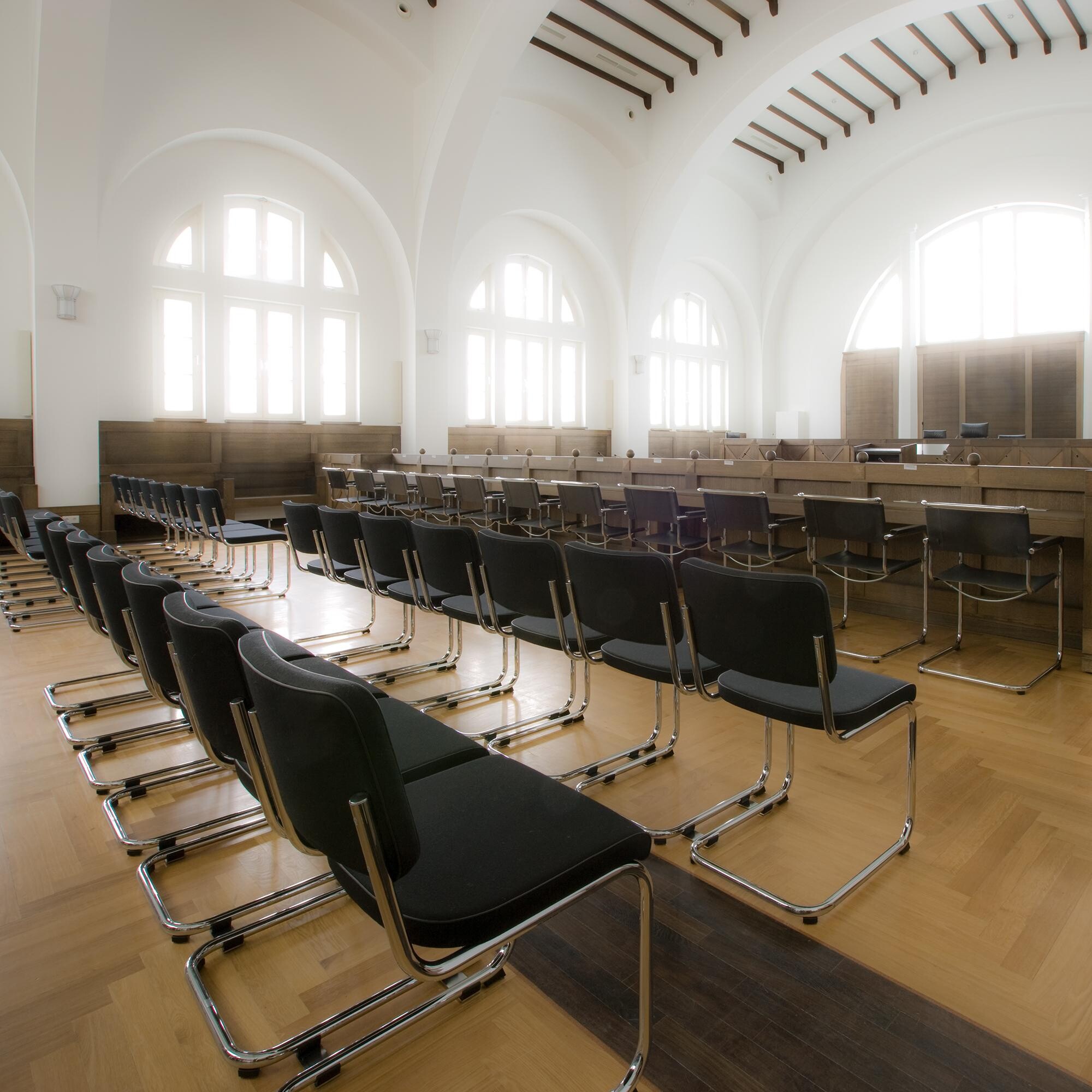 S 32 PV Pure Materials Cantilever Chair Leather