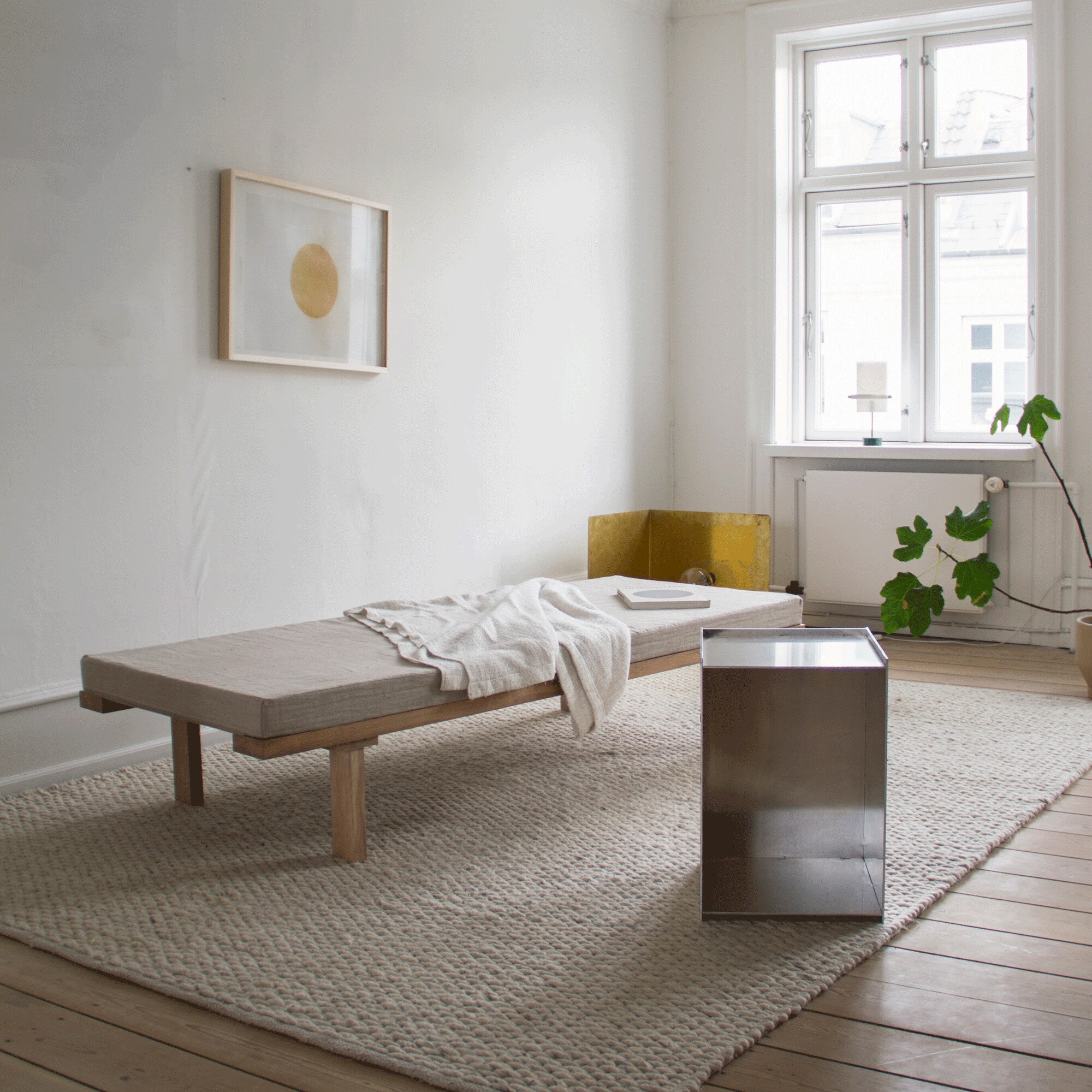 Rivet Side Table 32,8x48x32,8cm