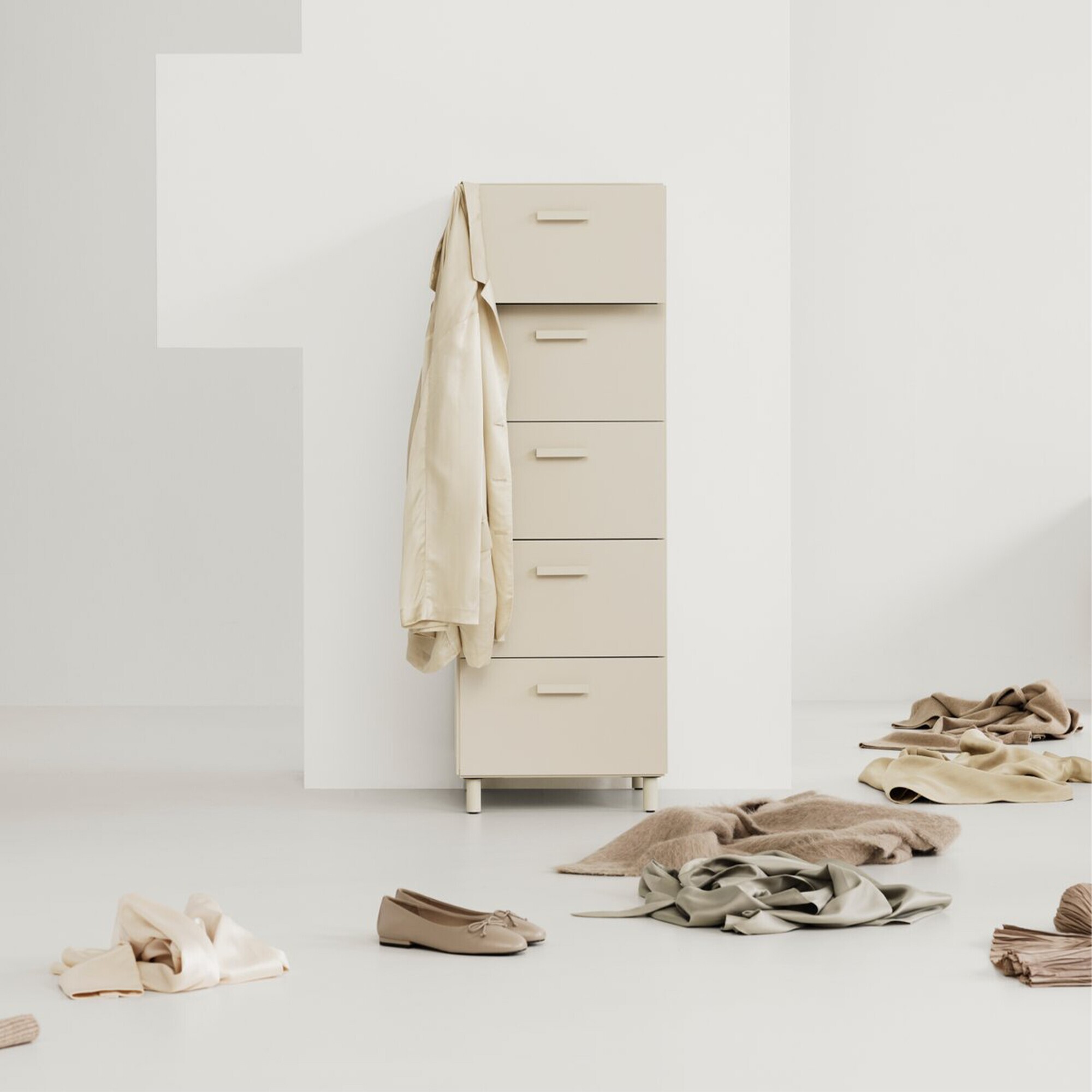 Relief Chest of Drawers High with Legs 41x115cm