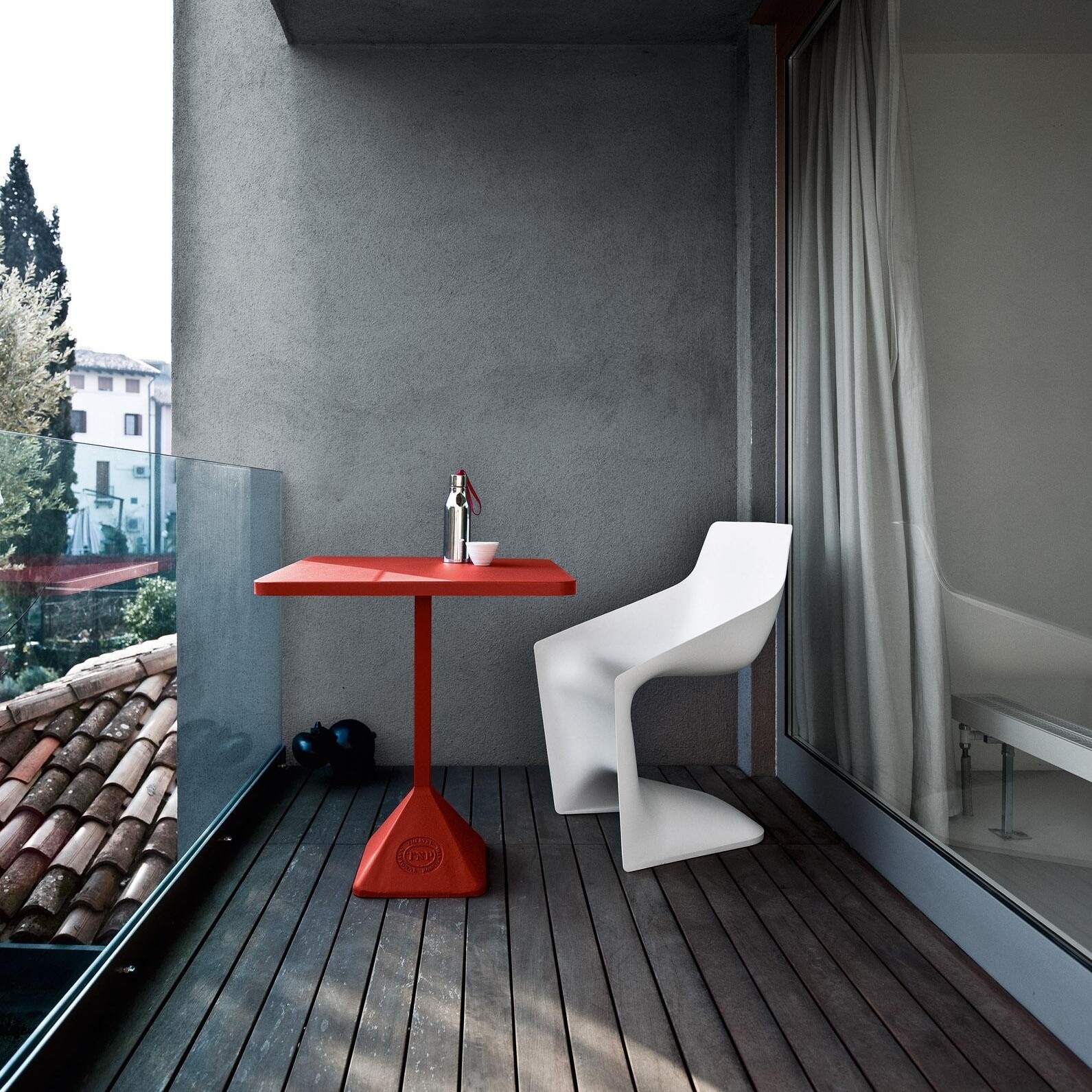 TNP Bistro Table 70x50/70cm