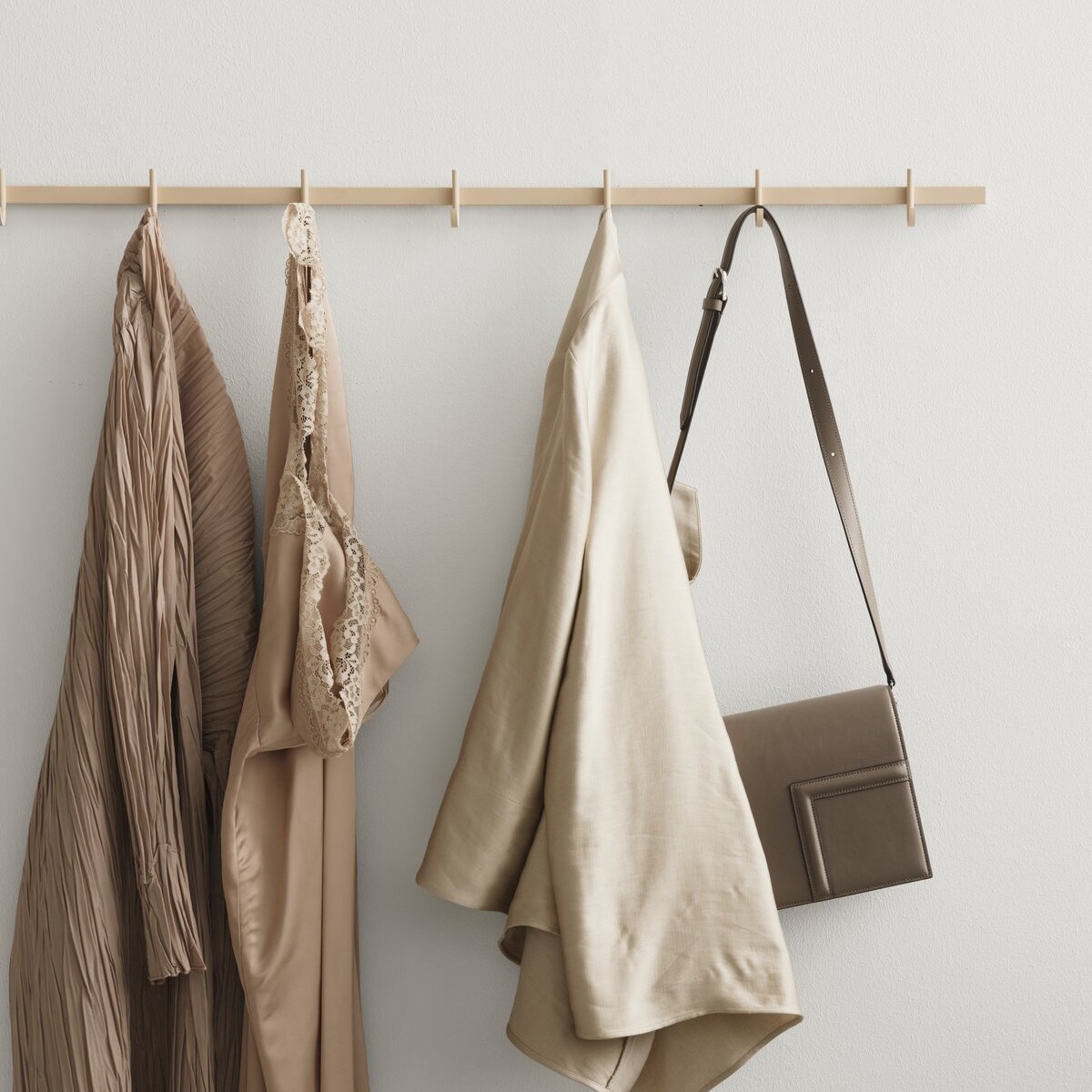 Relief Hook Rack 123cm